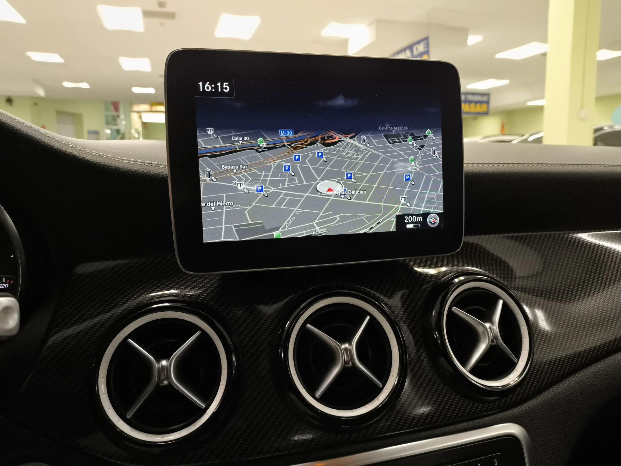 Mercedes-Benz GLA 200 115 kW (156 CV) - Foto 15
