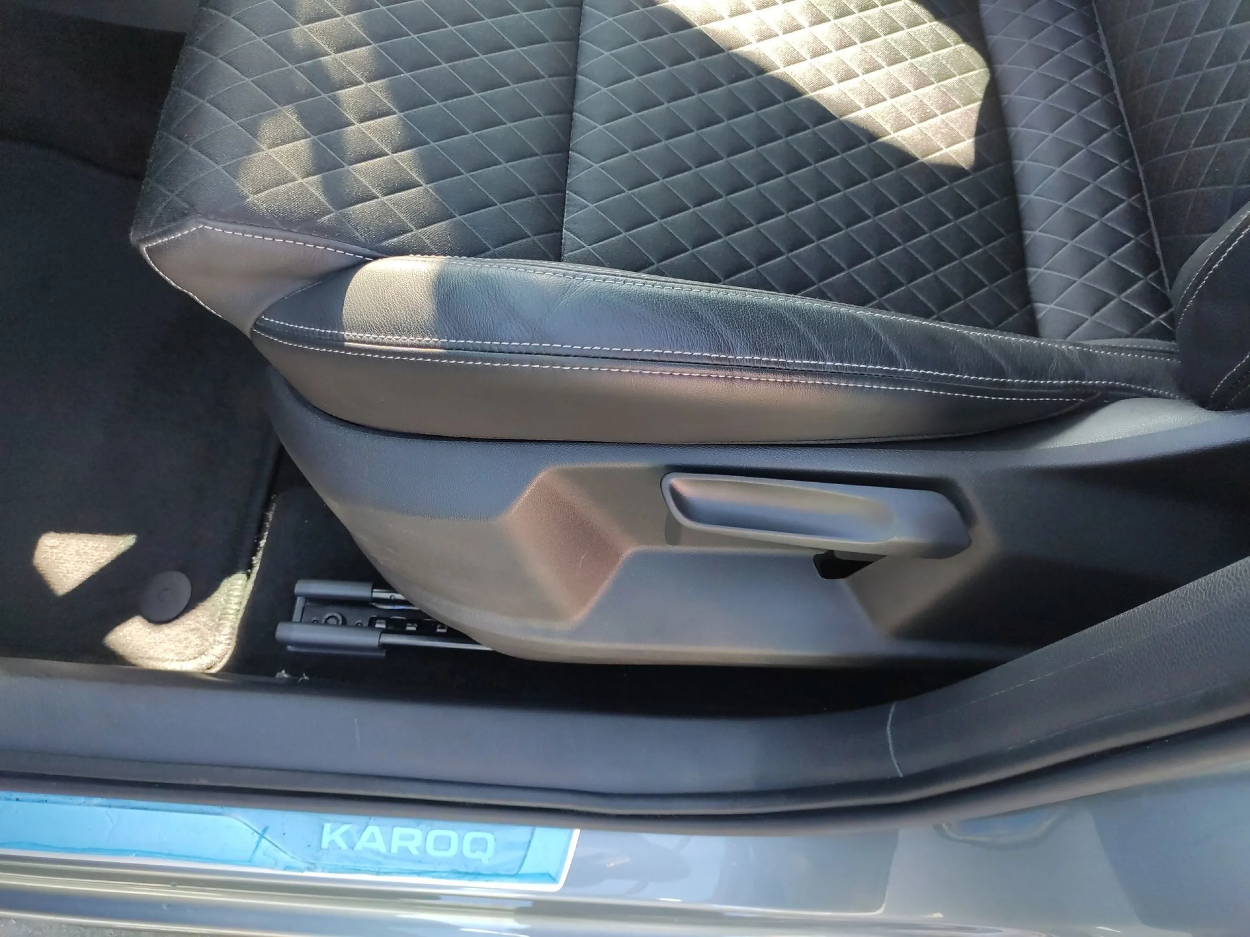 Skoda Karoq 1.5 TSI ACT Style DSG 110 kW (150 CV) - Foto 9