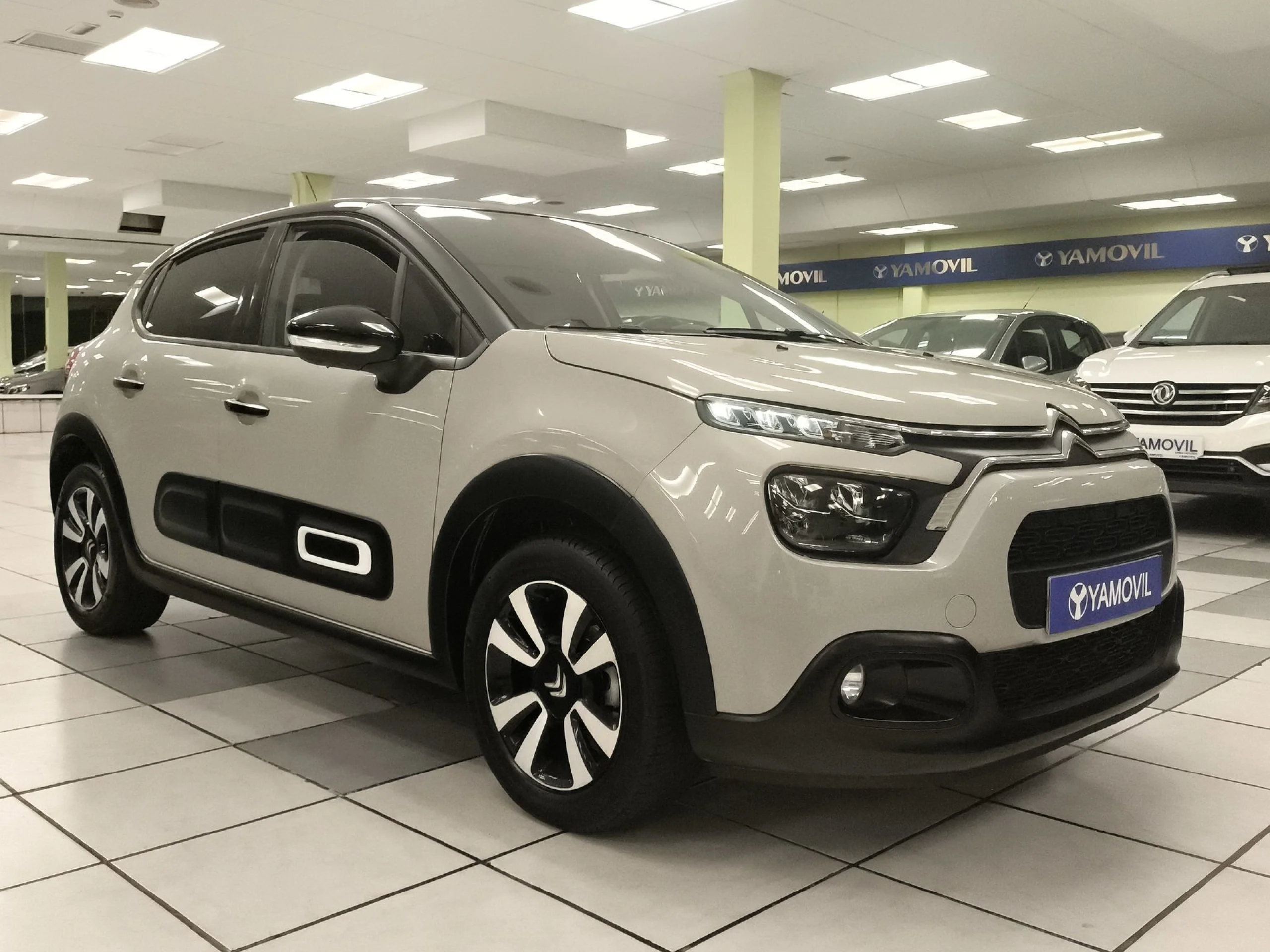 Citroen C3 PureTech 82 Shine 61 kW (83 CV) - Foto 3