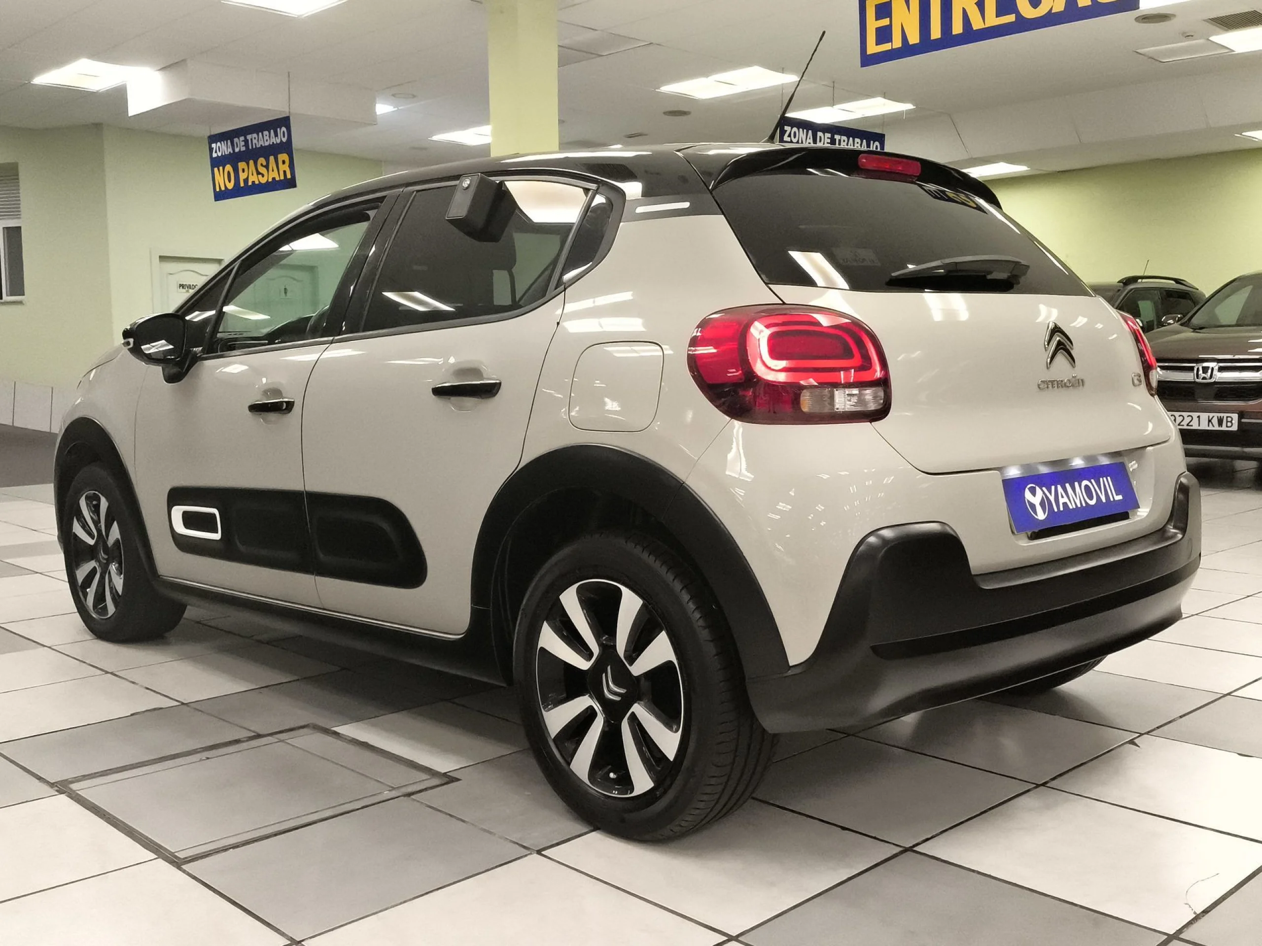 Citroen C3 PureTech 82 Shine 61 kW (83 CV) - Foto 4