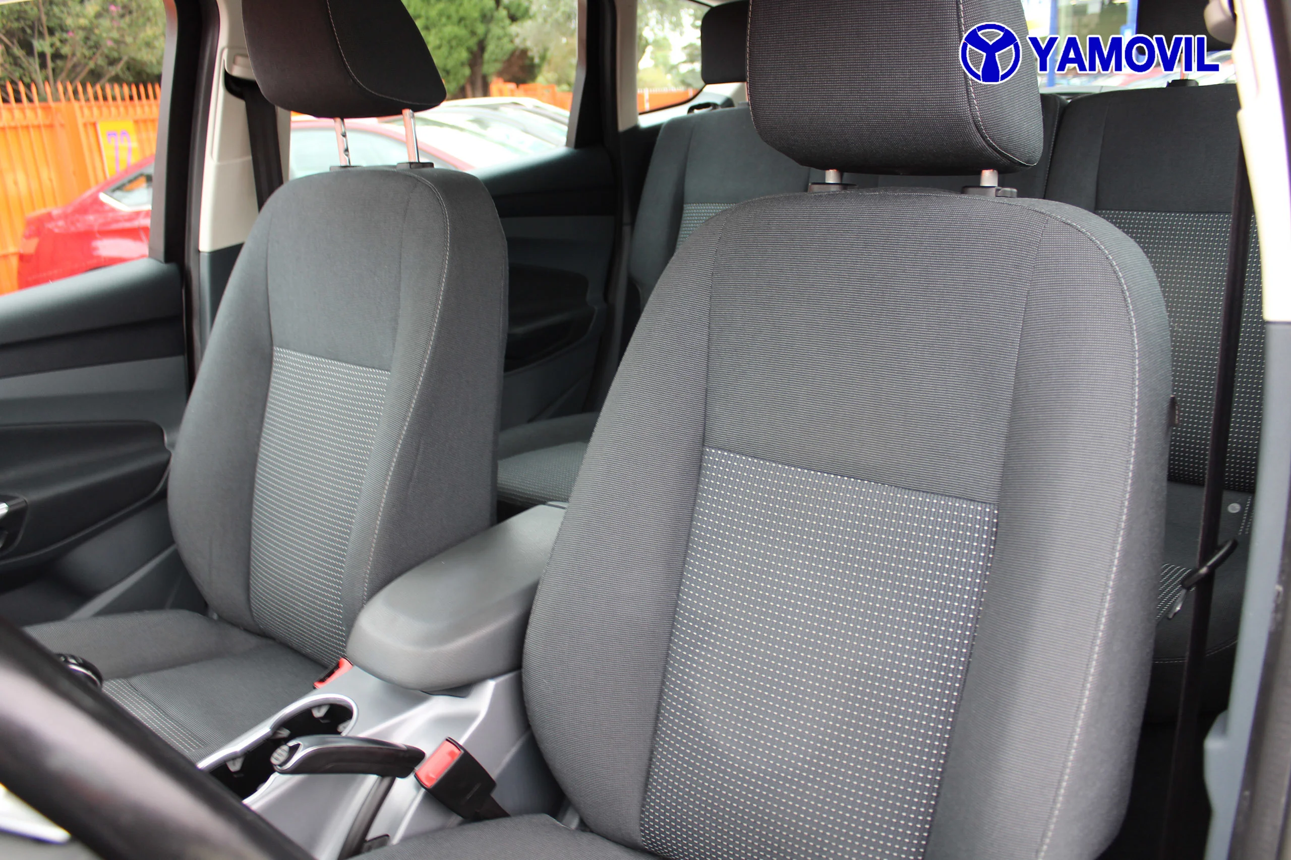 Ford C-Max 1.0 EcoBoost SANDS Trend 92 kW (125 CV) - Foto 13