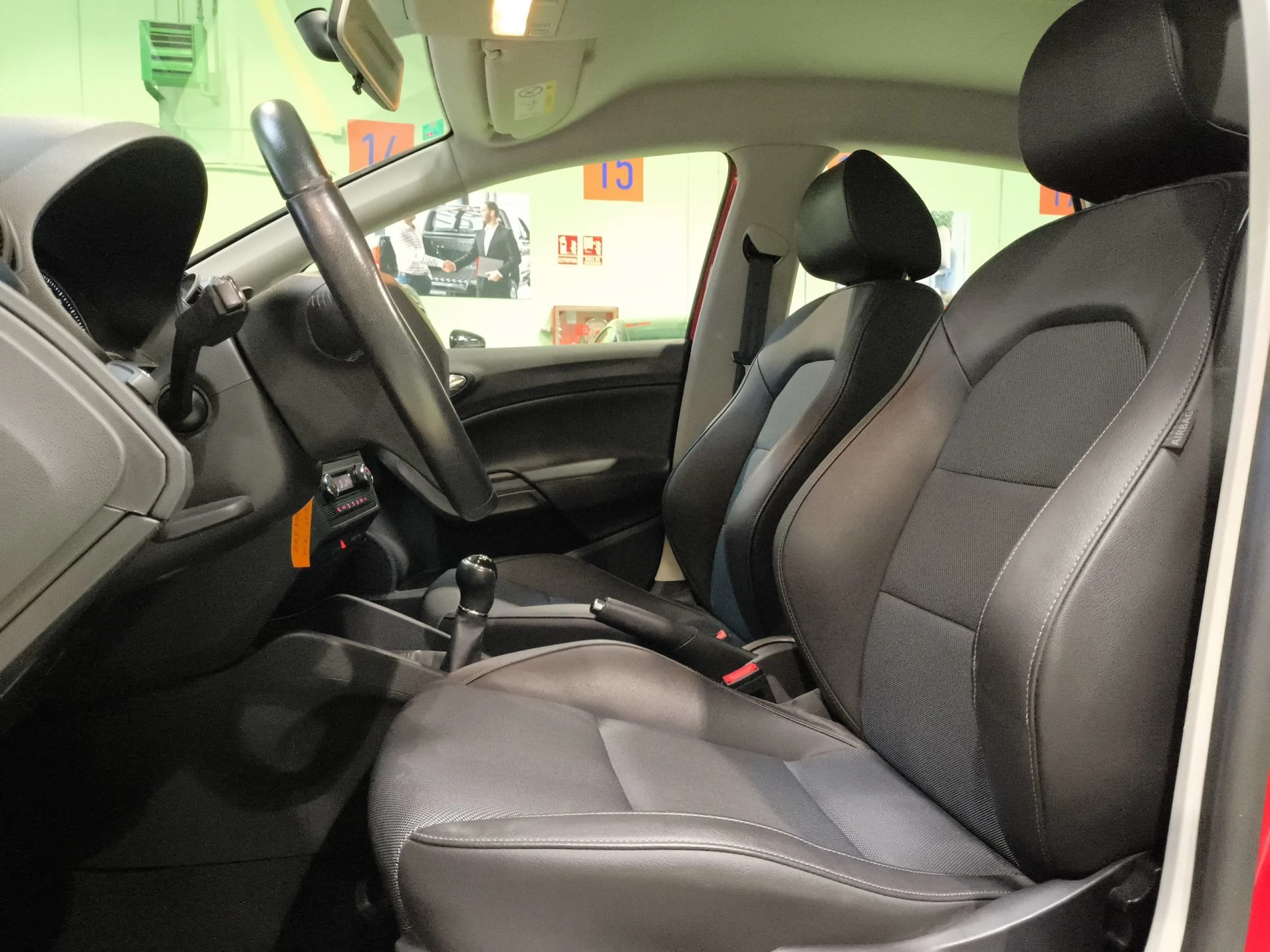 Seat Ibiza 1.2 TSI Style Connect 66 kW (90 CV) - Foto 8