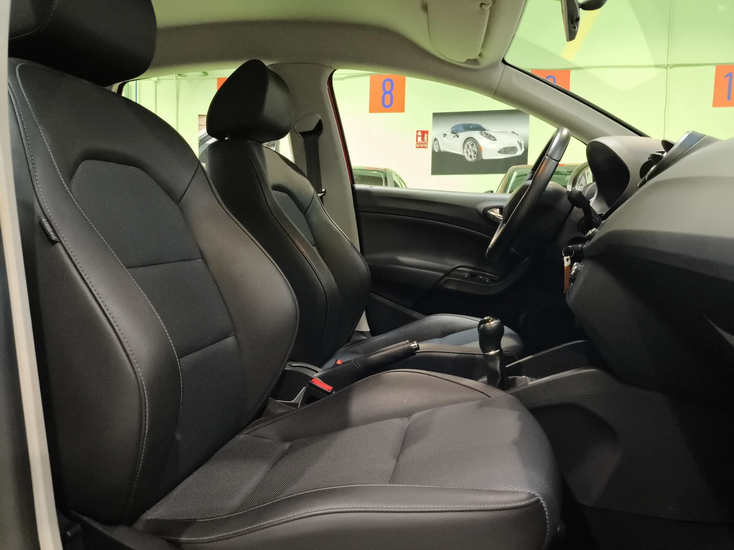 Seat Ibiza 1.2 TSI Style Connect 66 kW (90 CV) - Foto 19