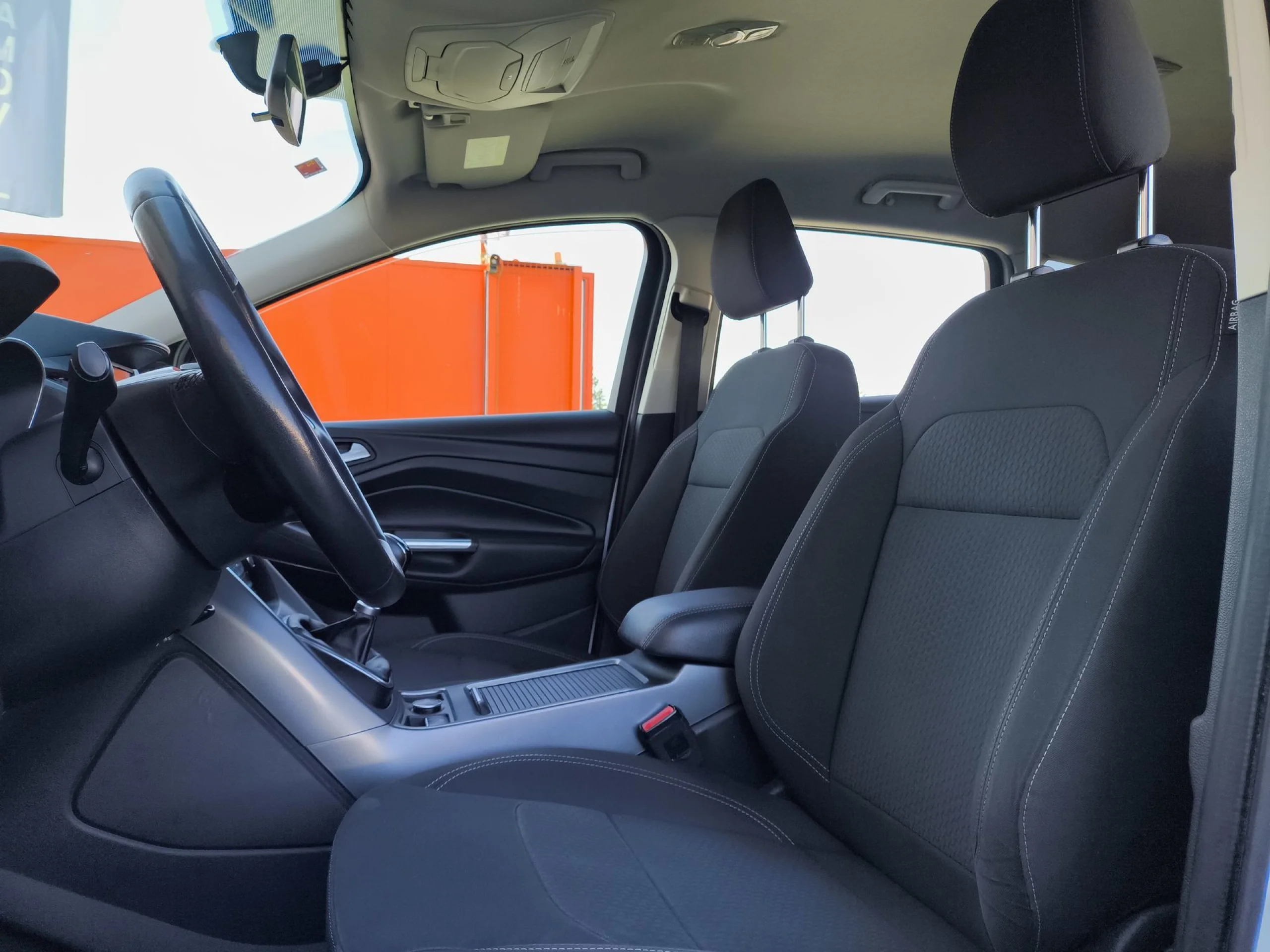 Ford Kuga 1.5 EcoBoost SANDS Trend+ 4x2 88 kW (120 CV) - Foto 8