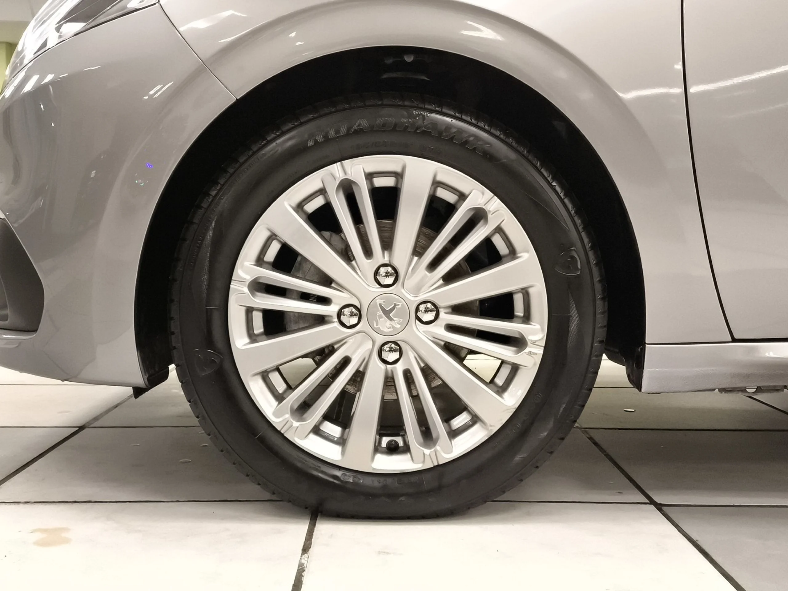 Peugeot 208 PureTech Signature 60 kW (82 CV) - Foto 7