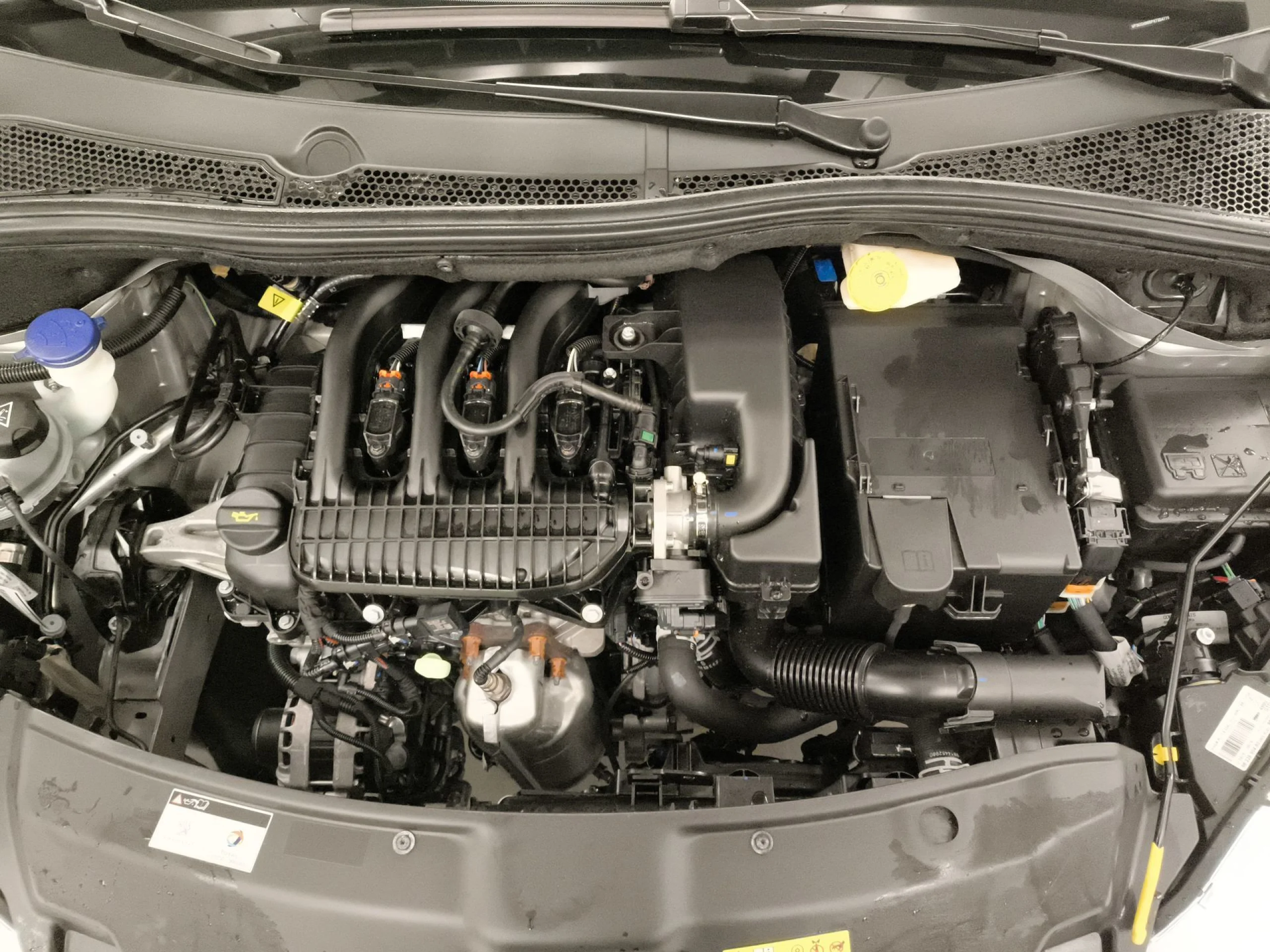 Peugeot 208 PureTech Signature 60 kW (82 CV) - Foto 20