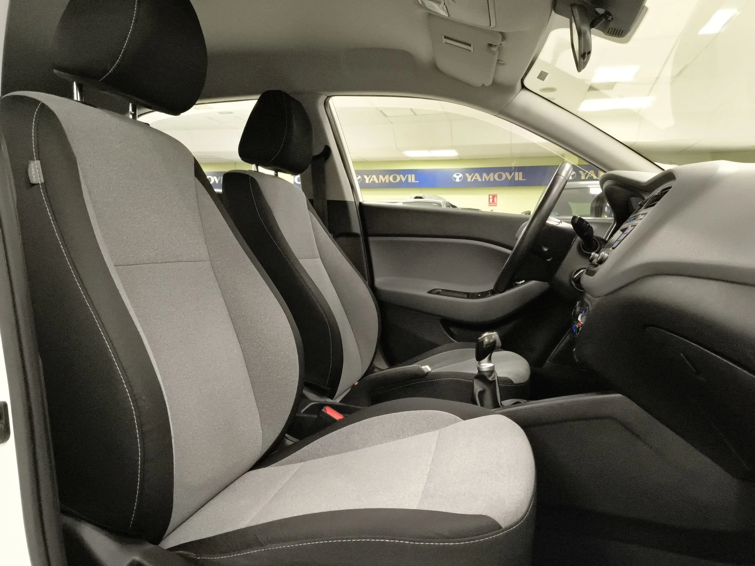Hyundai I20 1.2 MPI Klass 62 kW (84 CV) - Foto 18