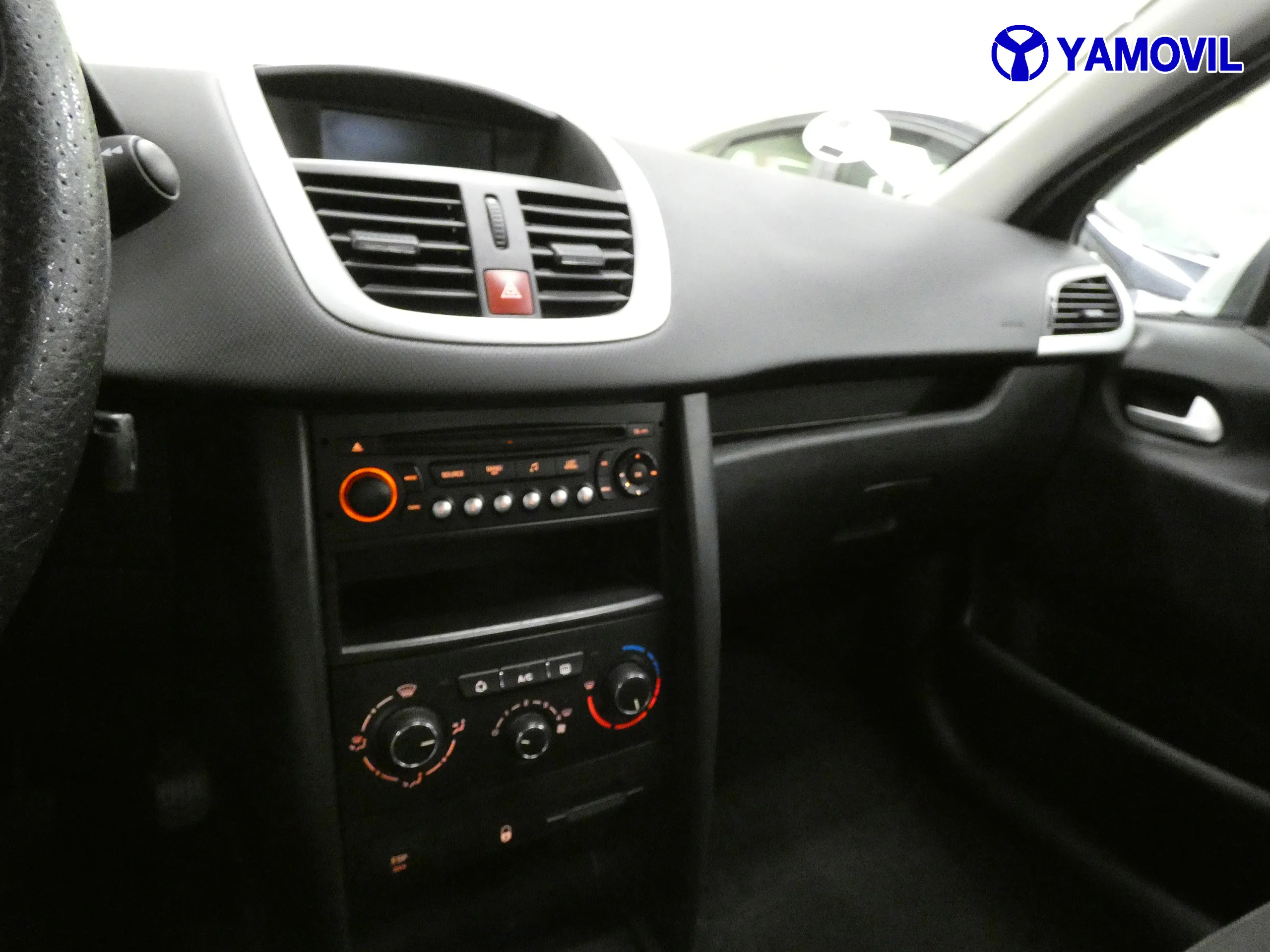 Peugeot 207 1.4 HDi ENVY 5P - Foto 17