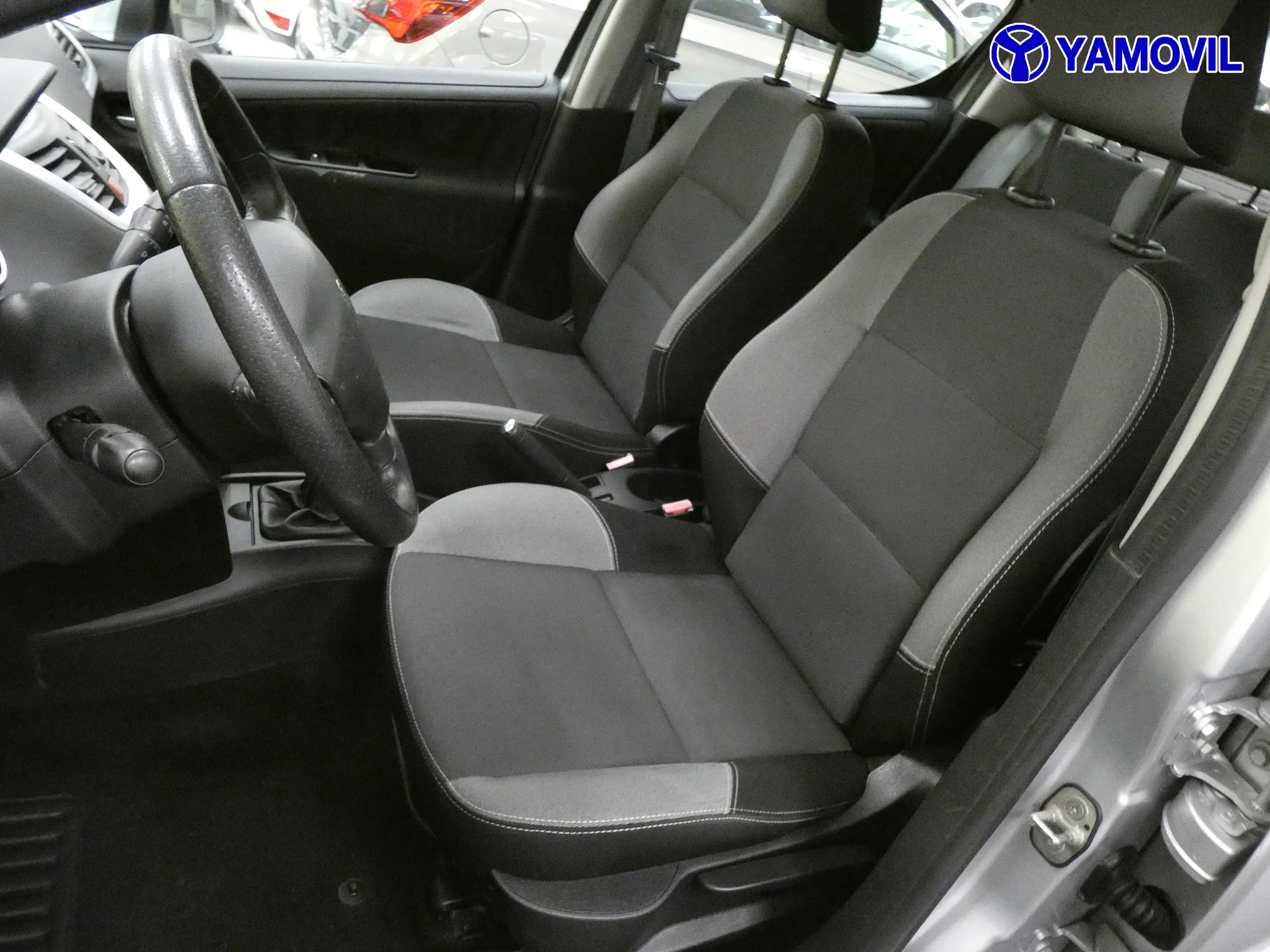 Peugeot 207 1.4 HDi ENVY 5P - Foto 20