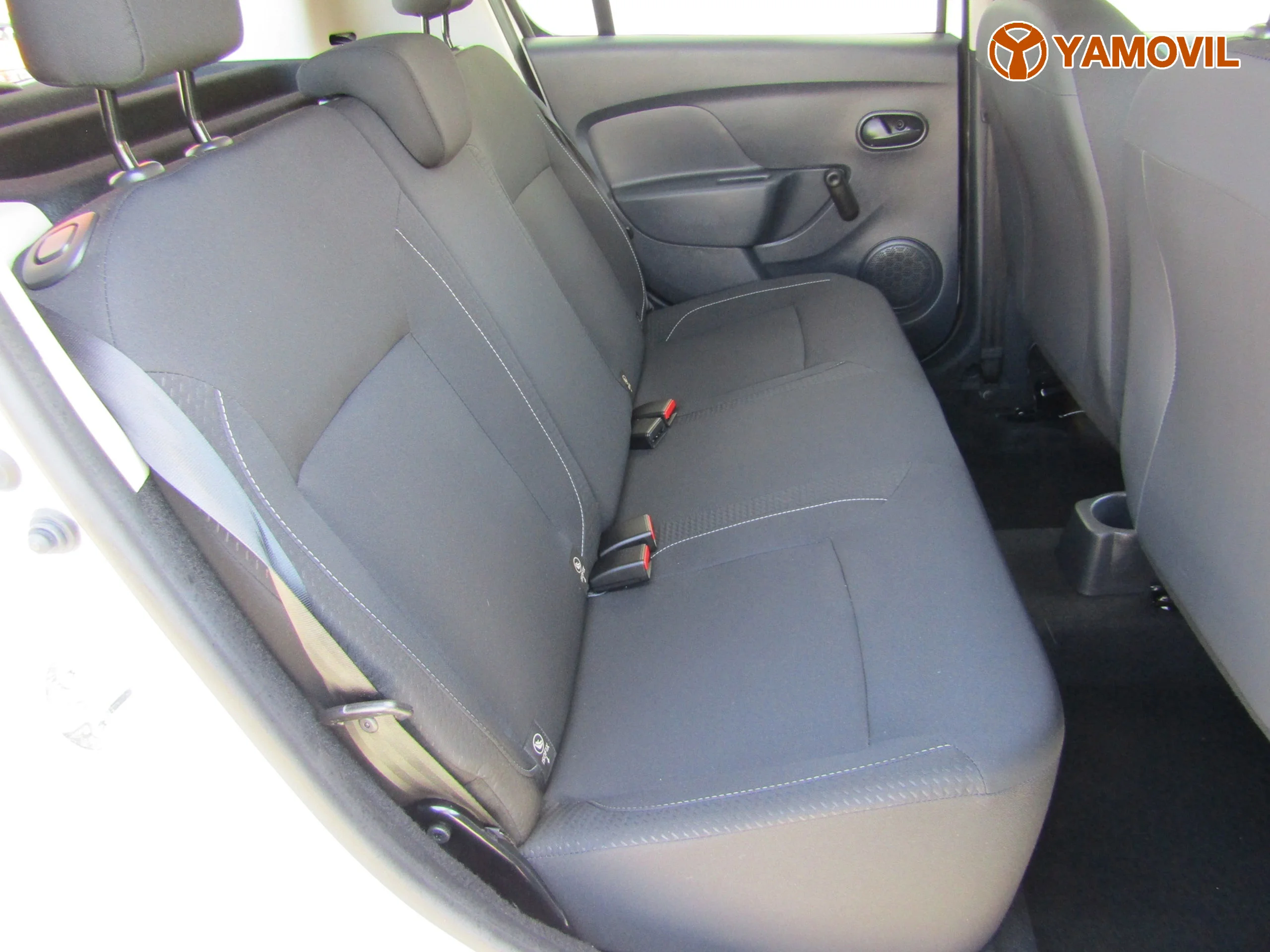 Dacia Sandero 1.0 ESSENTIAL 75 - Foto 14