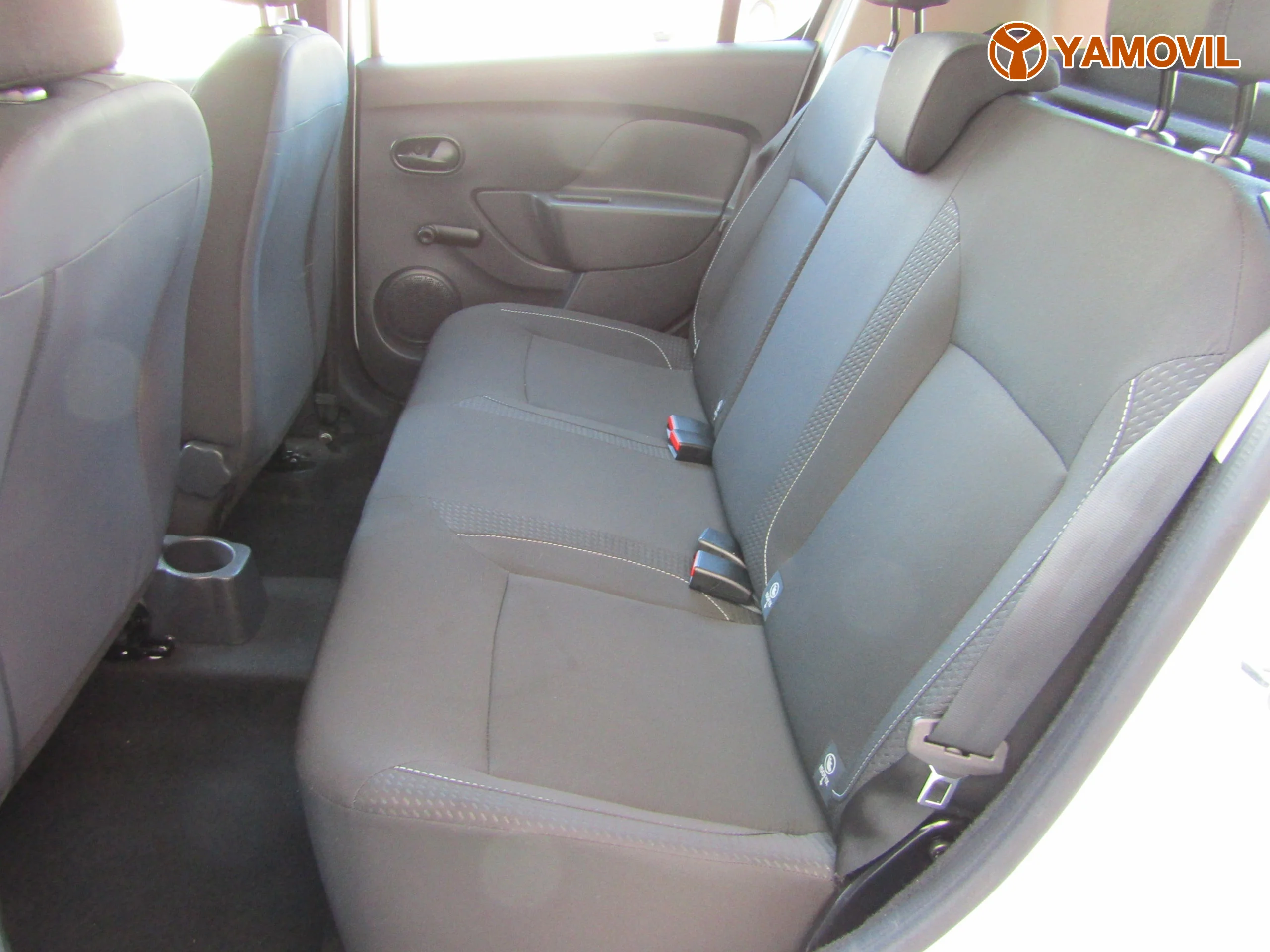 Dacia Sandero 1.0 ESSENTIAL 75 - Foto 19