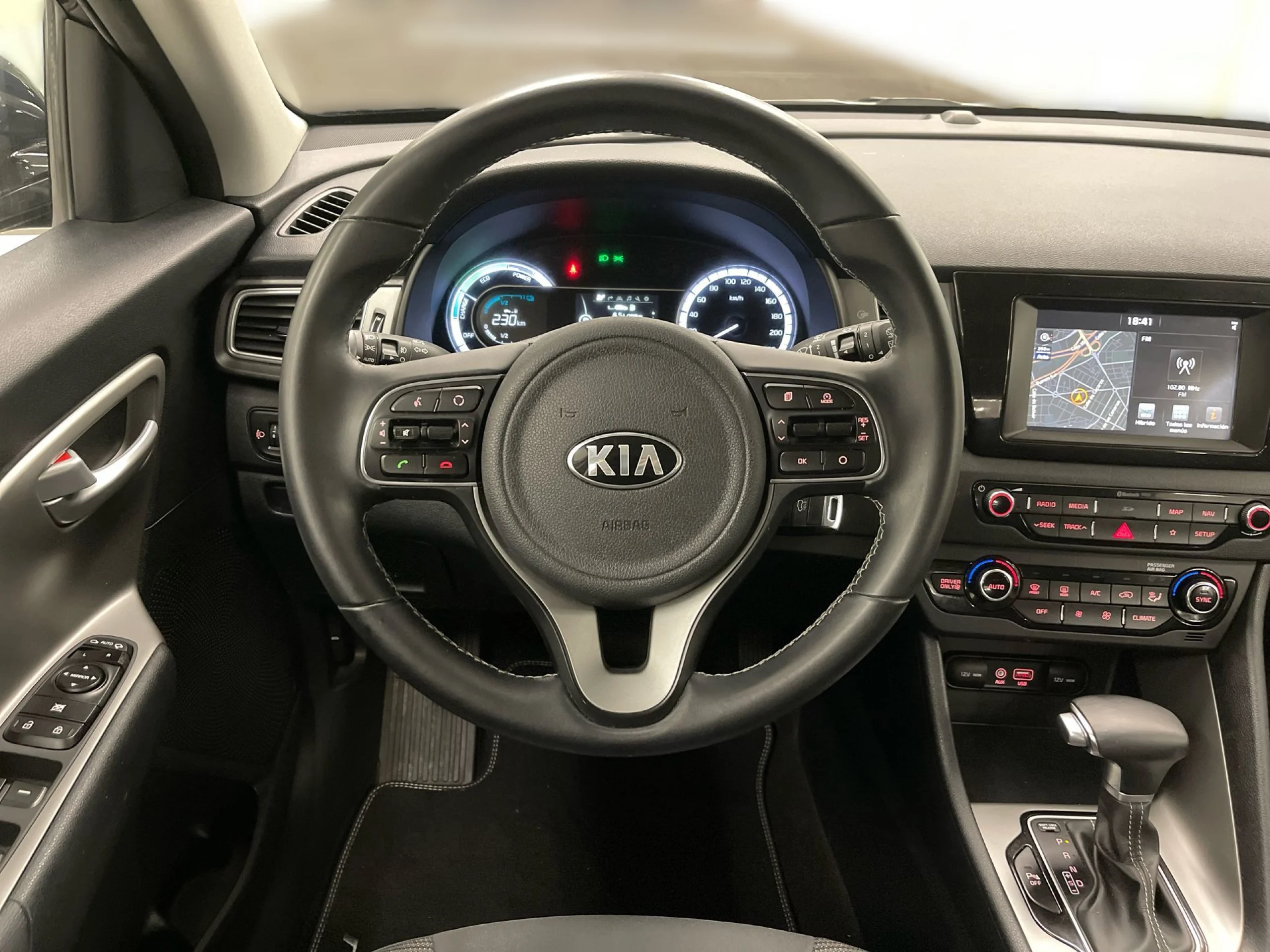 Kia Niro 1.6 GDi HEV Híbrido Drive 104 kW (141 CV) - Foto 10