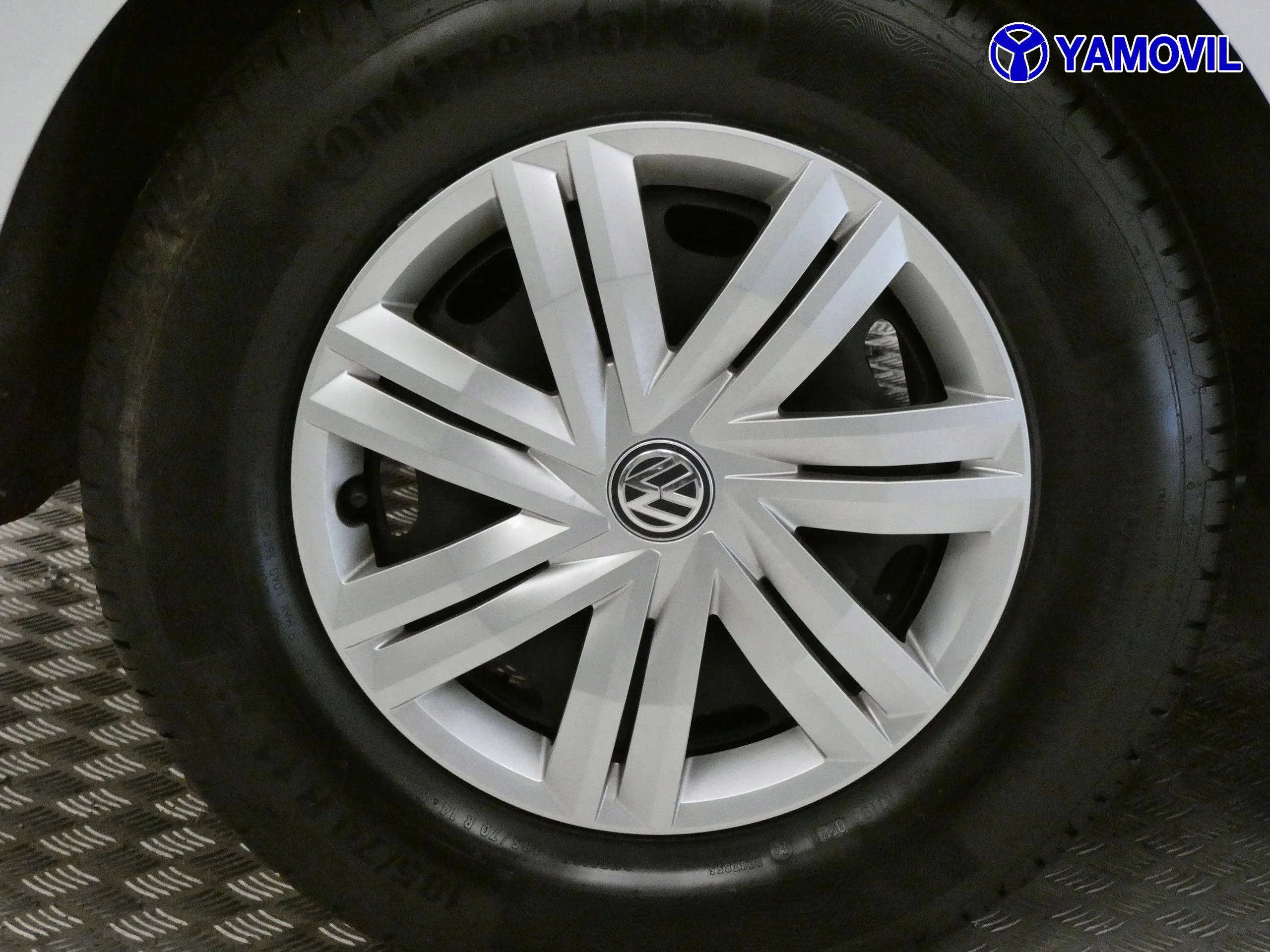 Volkswagen Polo 1.0 EDITION - Foto 12