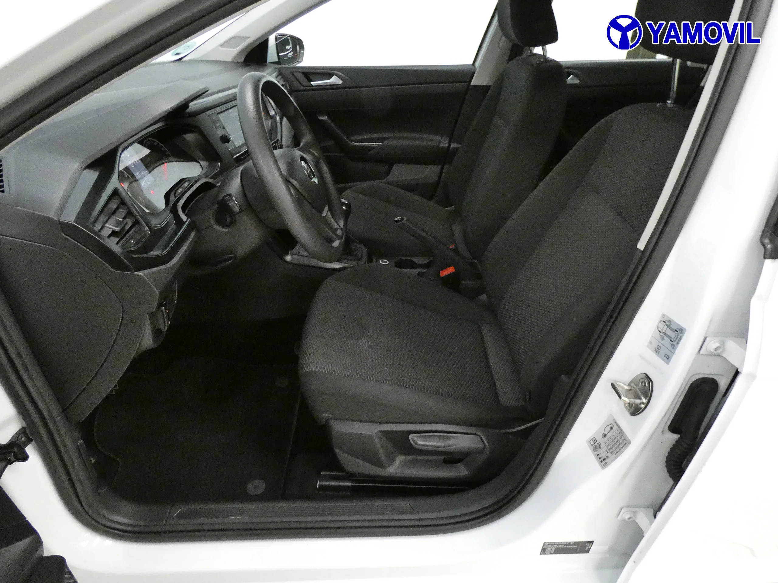 Volkswagen Polo 1.0 EDITION - Foto 16