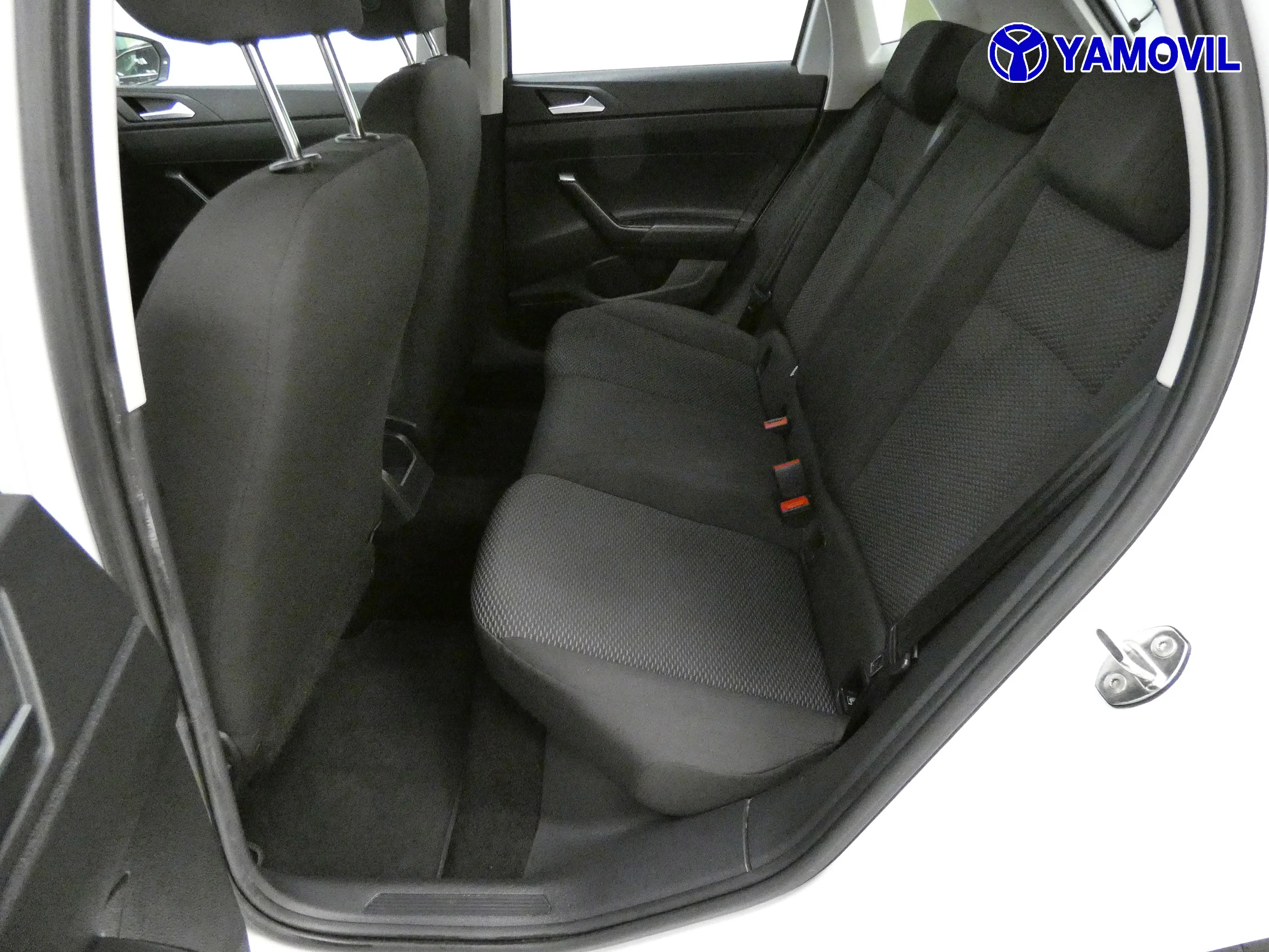 Volkswagen Polo 1.0 EDITION - Foto 18