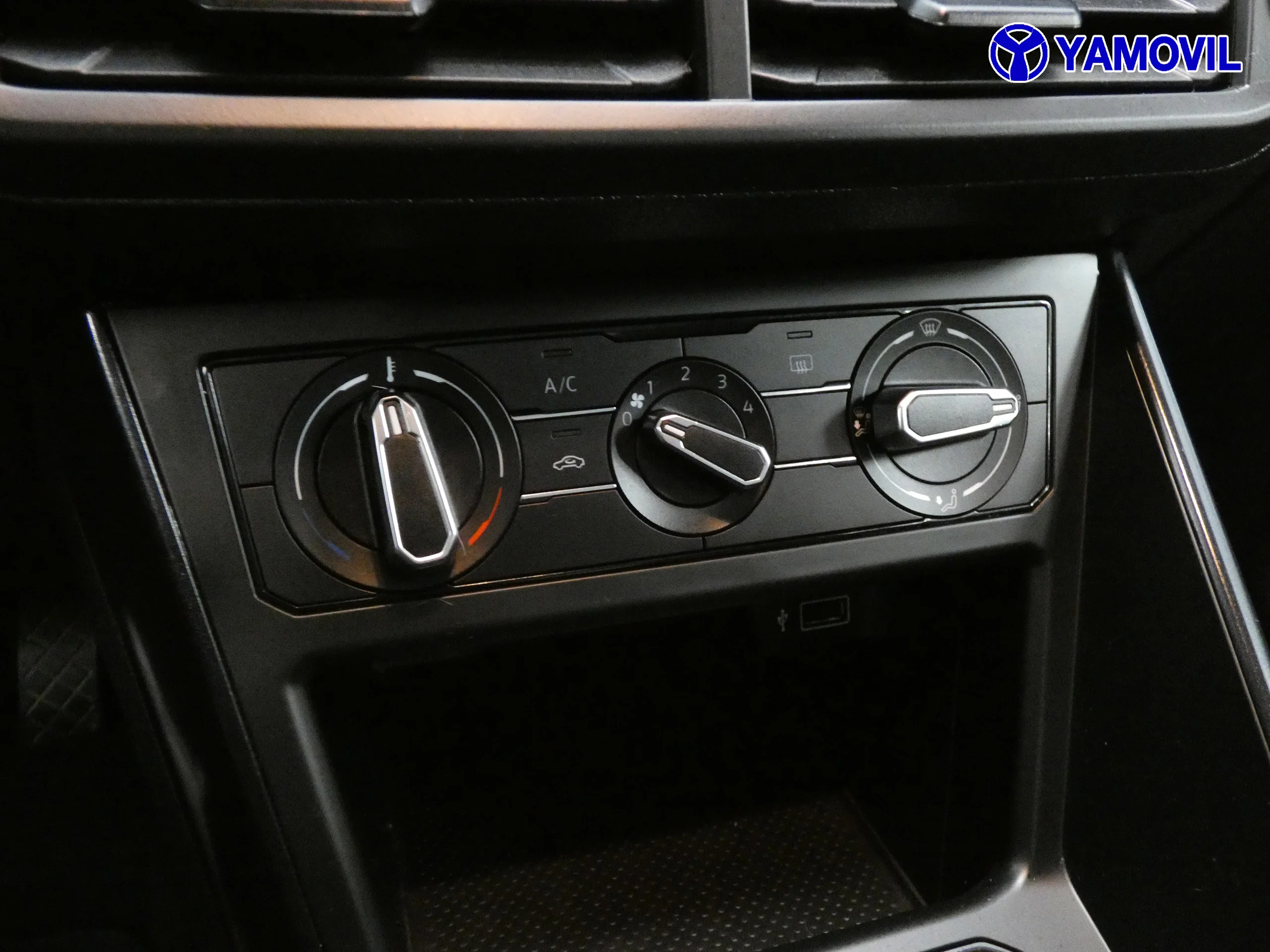 Volkswagen Polo 1.0 EDITION - Foto 30