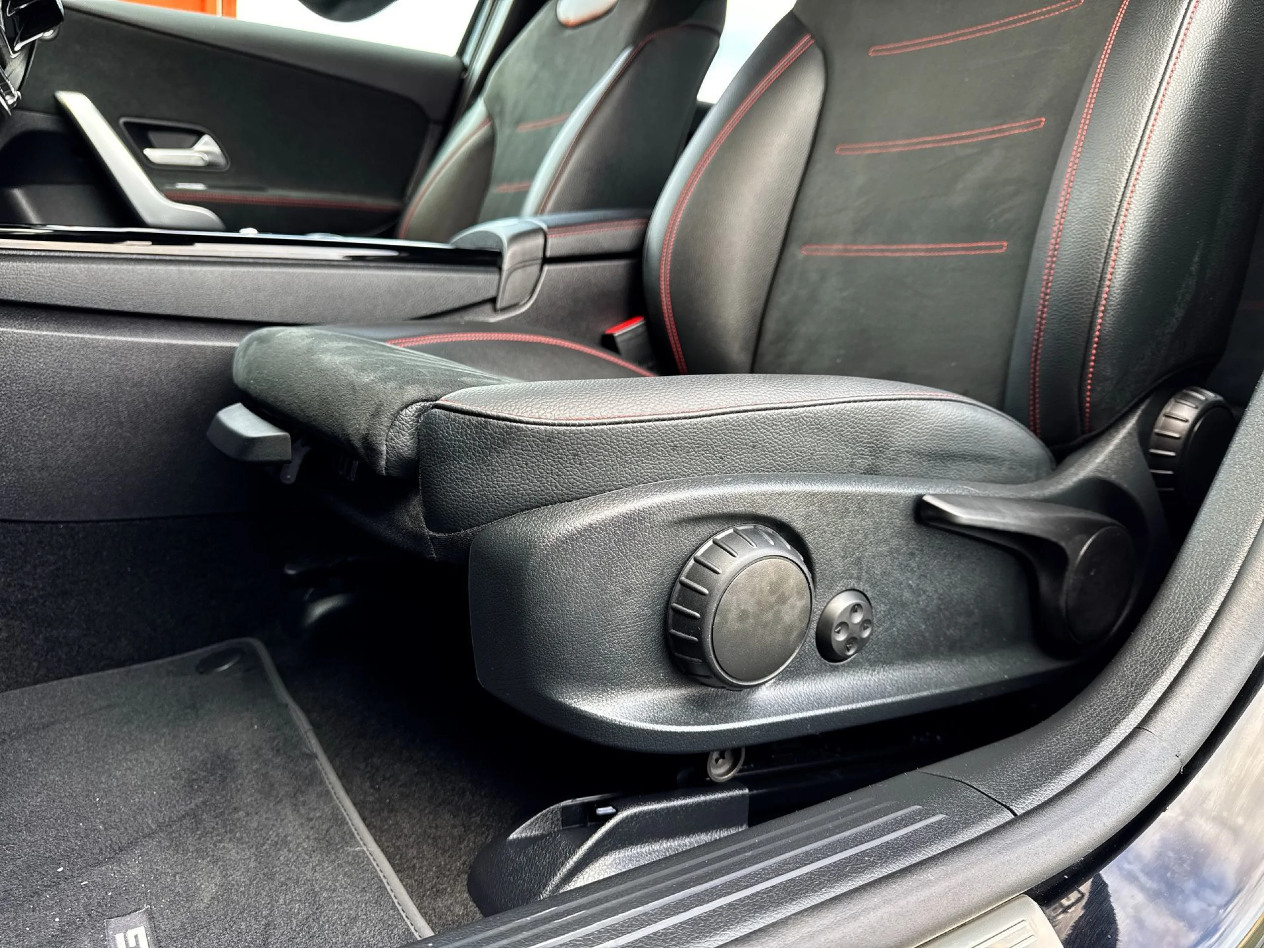 Mercedes-Benz Clase A 200 d Sedán 110 kW (150 CV) - Foto 9