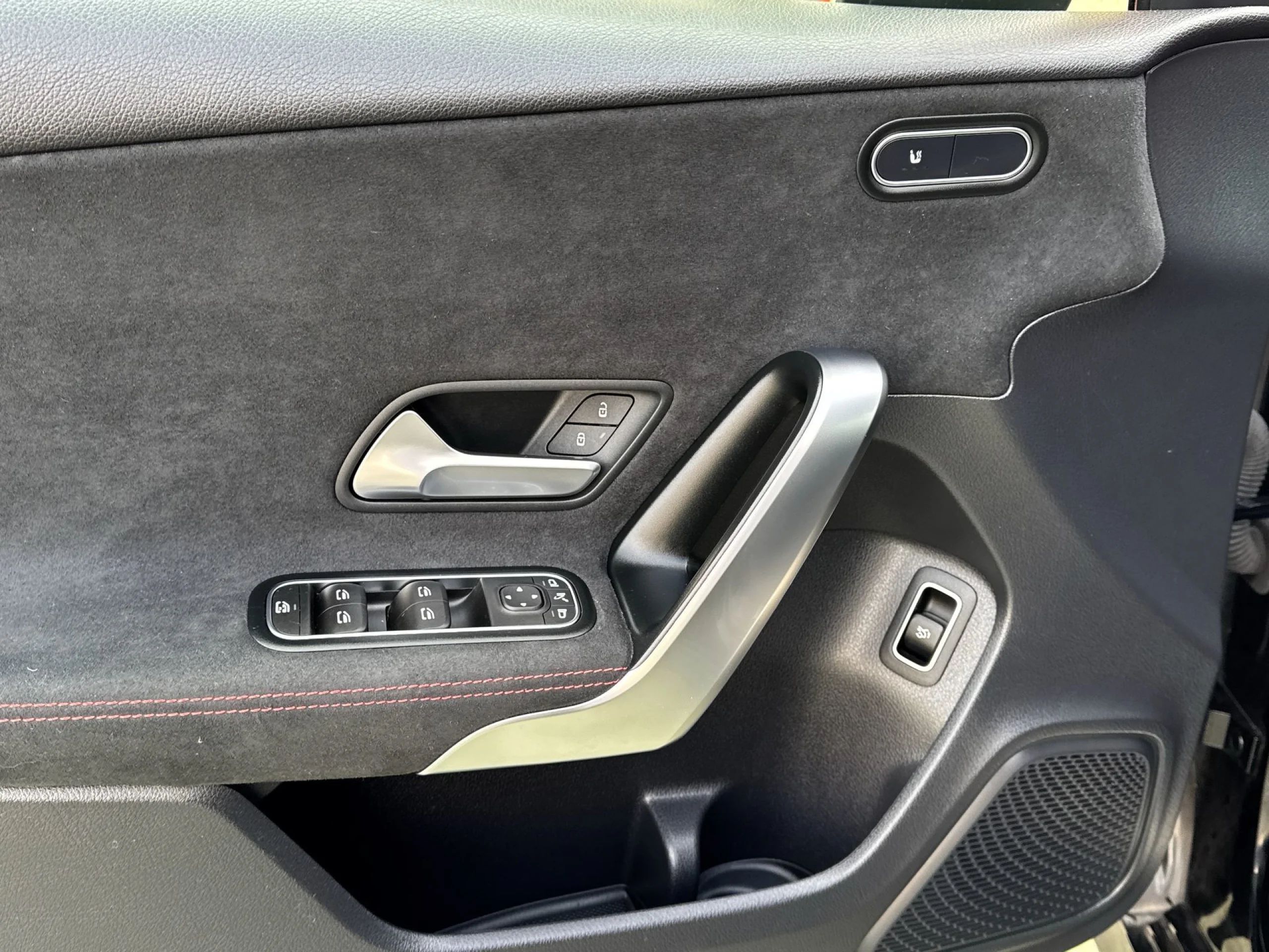 Mercedes-Benz Clase A 200 d Sedán 110 kW (150 CV) - Foto 10