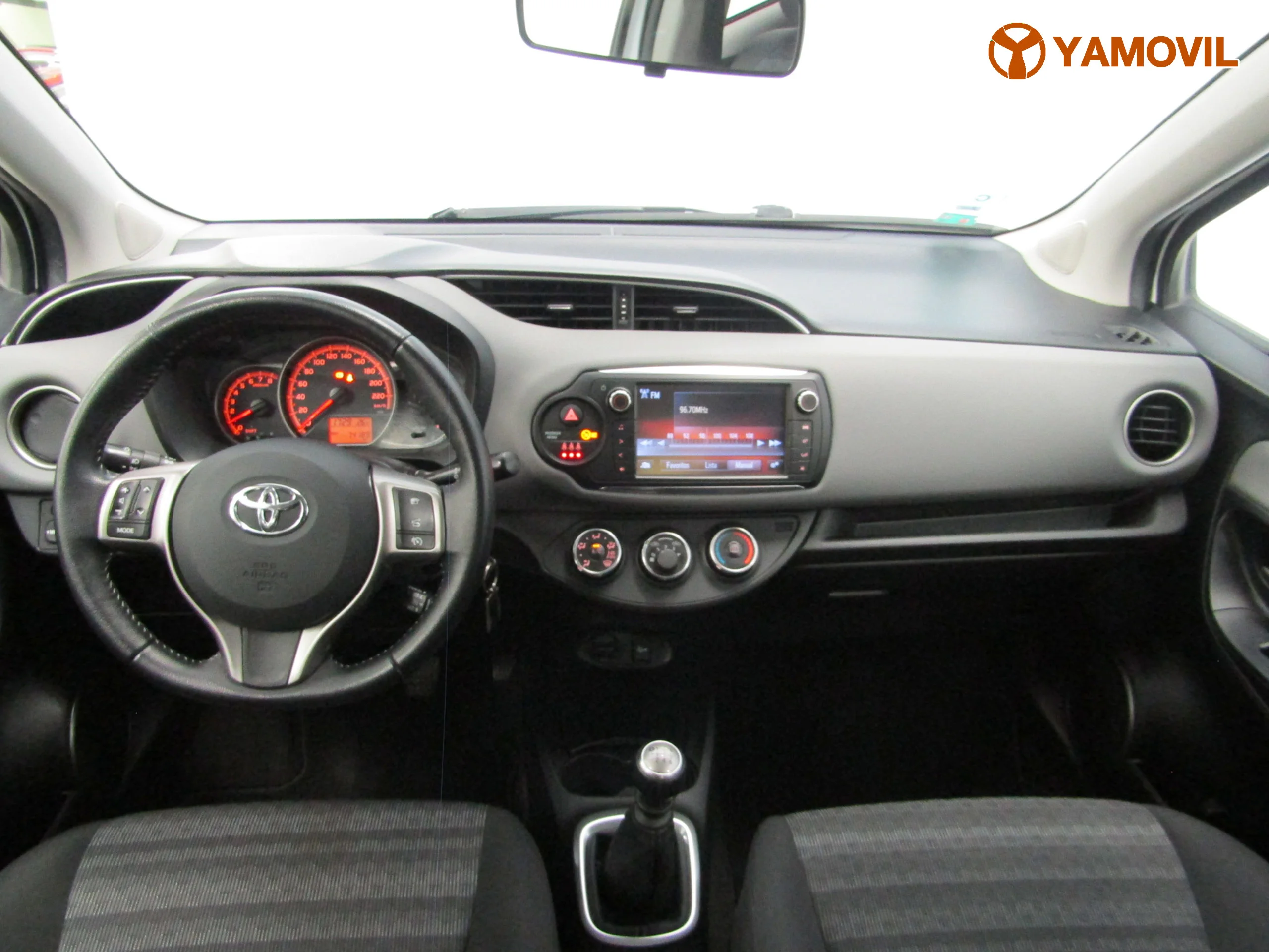 Toyota Yaris 1.3 ACTIVE - Foto 16