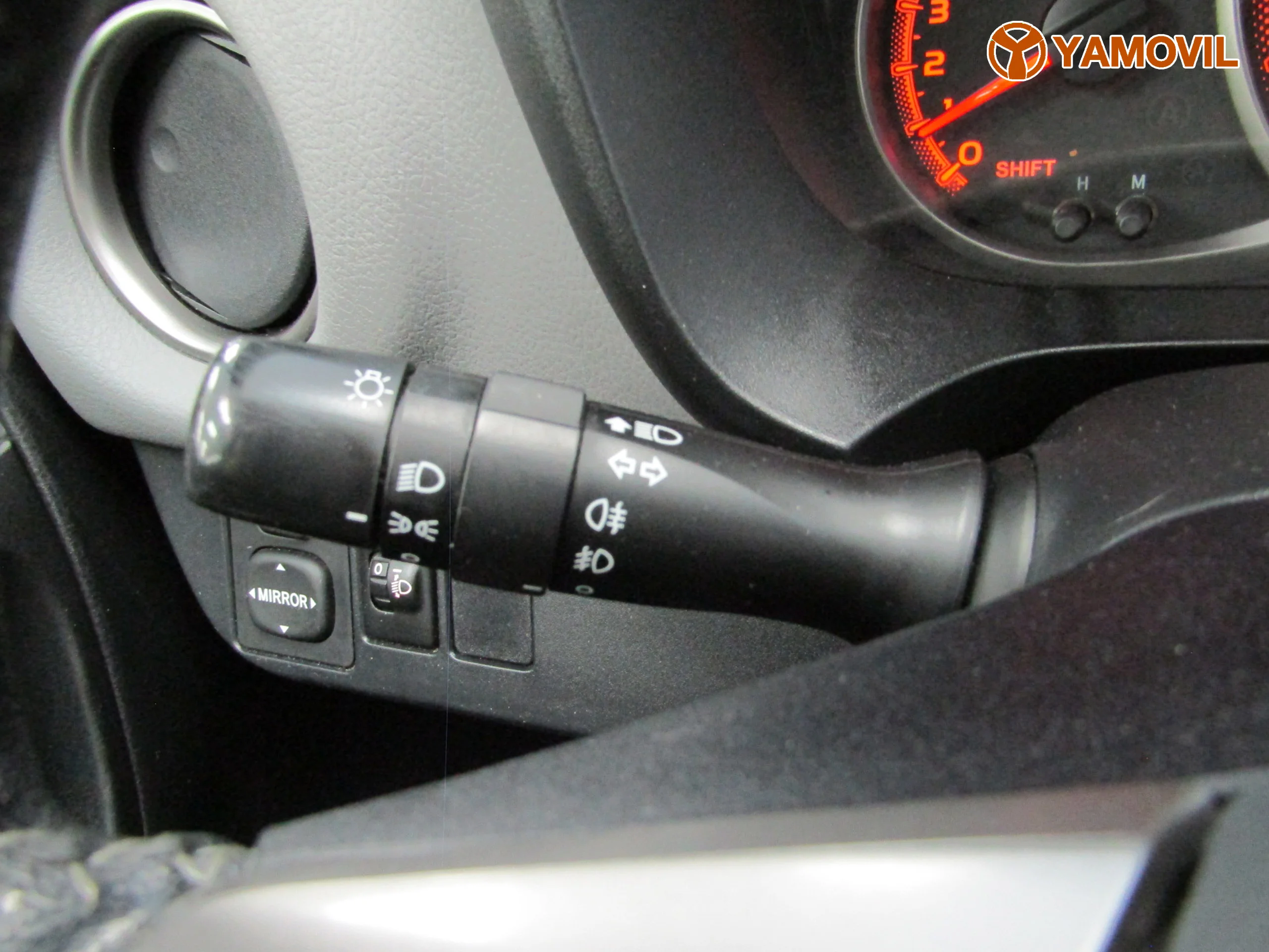 Toyota Yaris 1.3 ACTIVE - Foto 28
