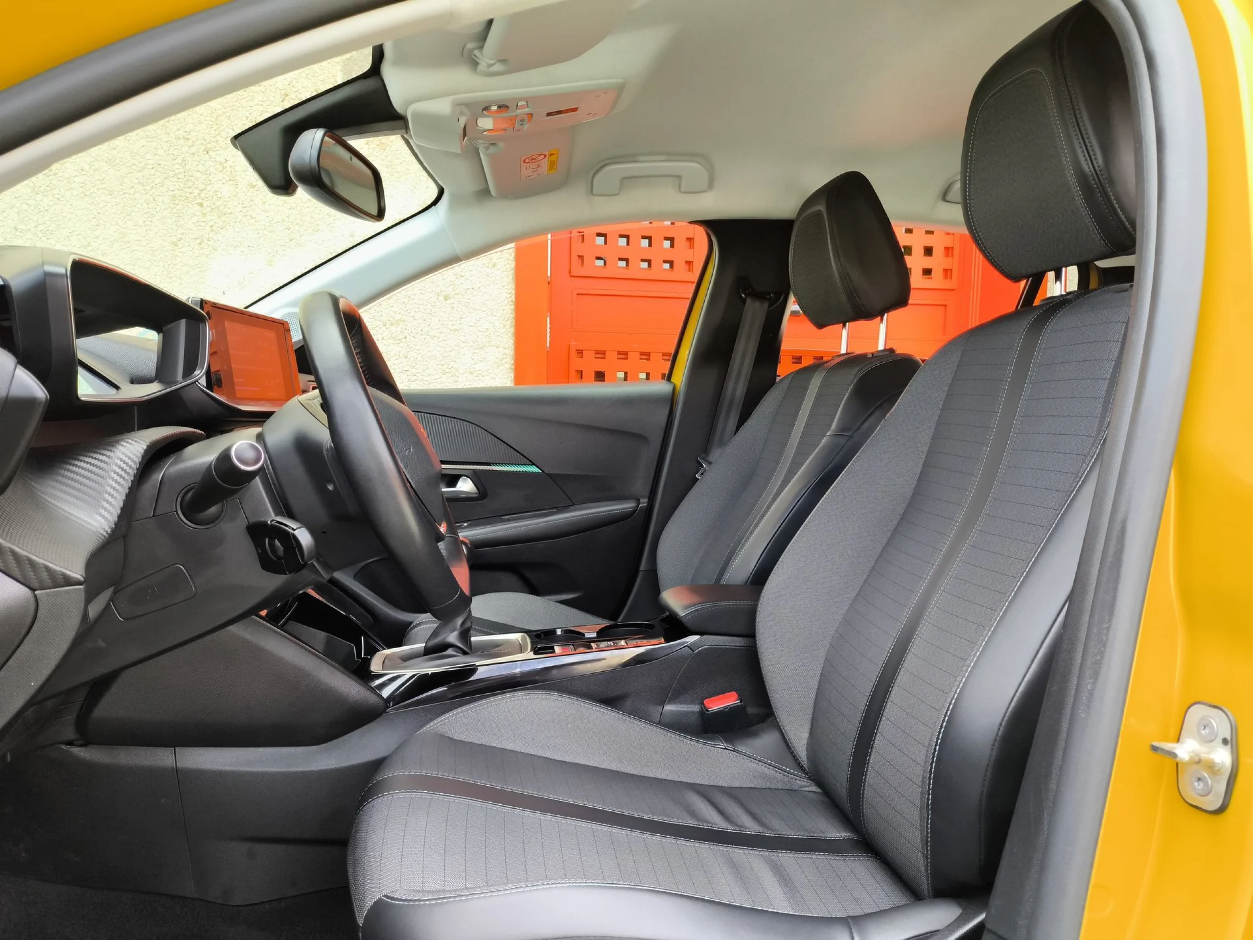 Peugeot 208 PureTech 100 Allure Pack 75 kW (100 CV) - Foto 8