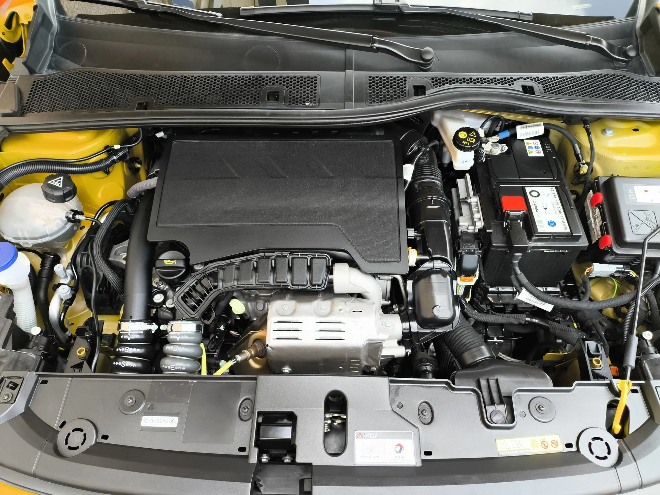 Peugeot 208 PureTech 100 Allure Pack 75 kW (100 CV) - Foto 29
