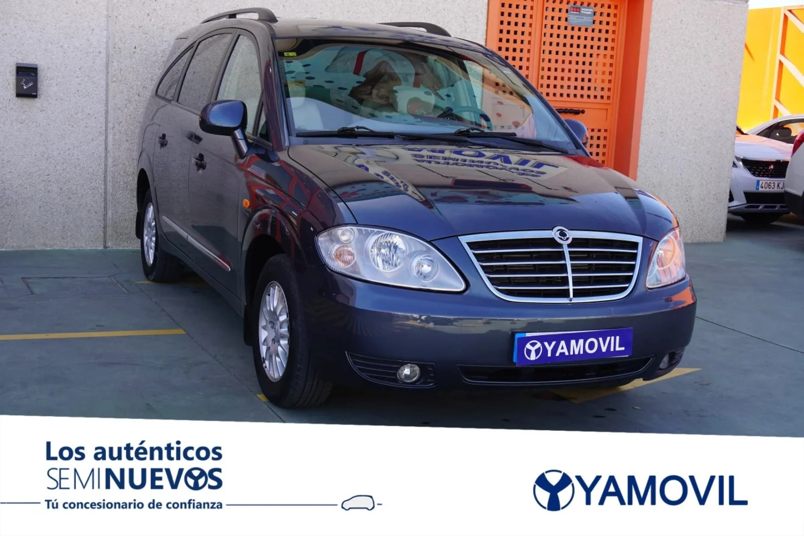 SsangYong Rodius 270 Xdi Premium 121 kW (165 CV) - Foto 3
