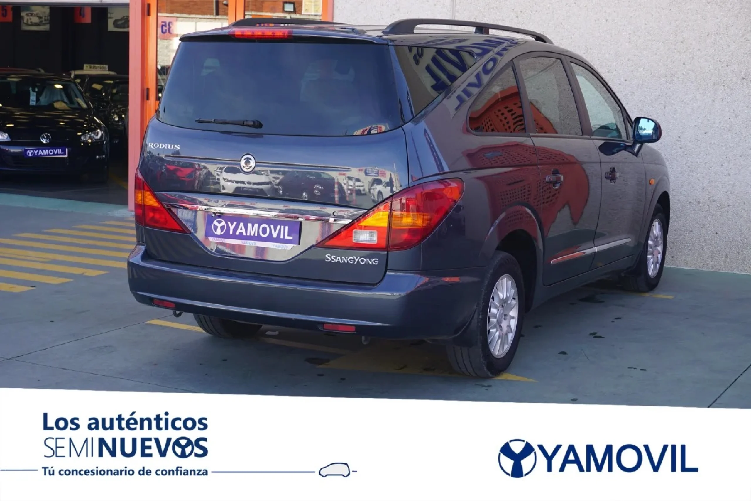 SsangYong Rodius 270 Xdi Premium 121 kW (165 CV) - Foto 4