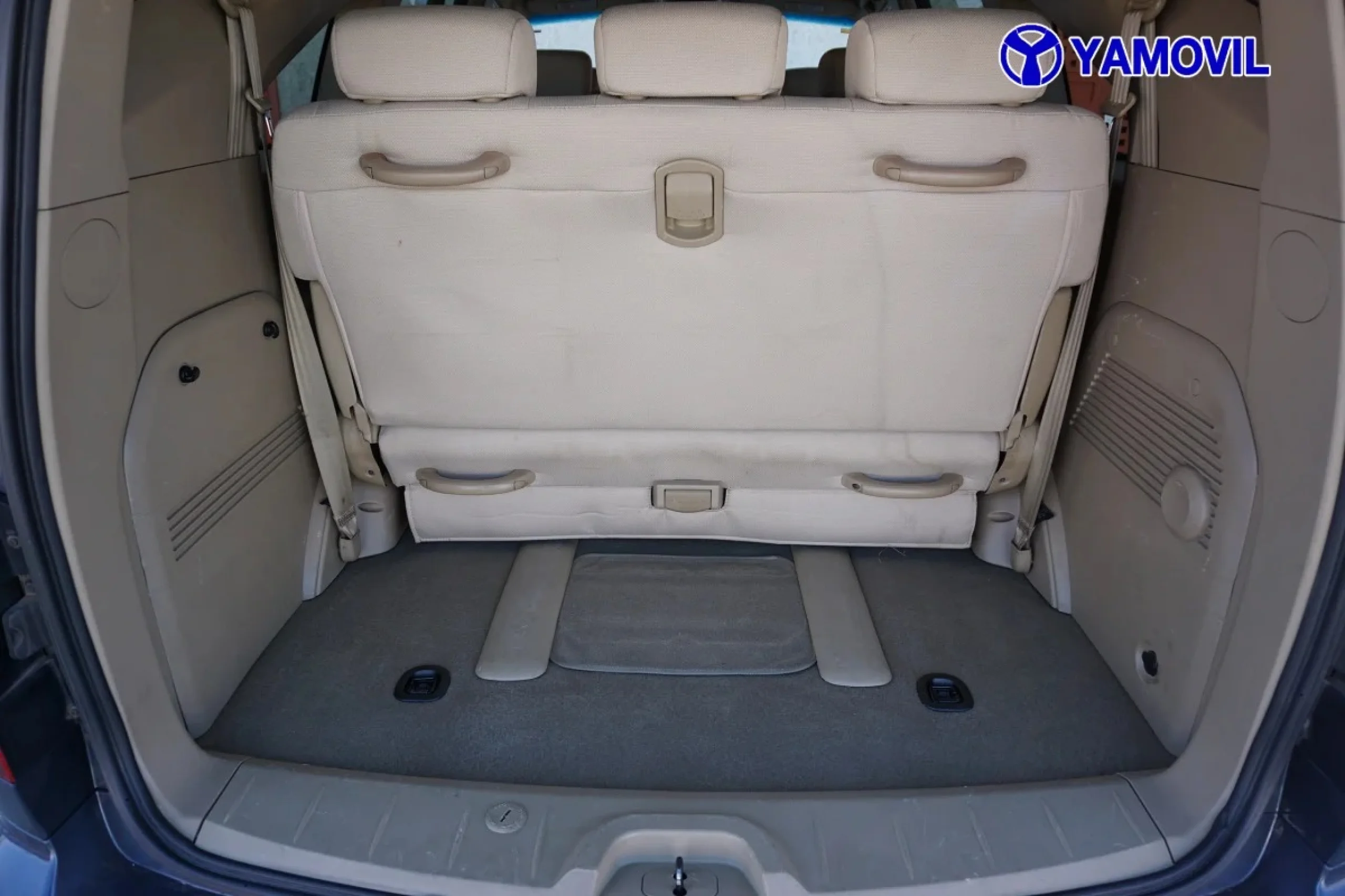 SsangYong Rodius 270 Xdi Premium 121 kW (165 CV) - Foto 7