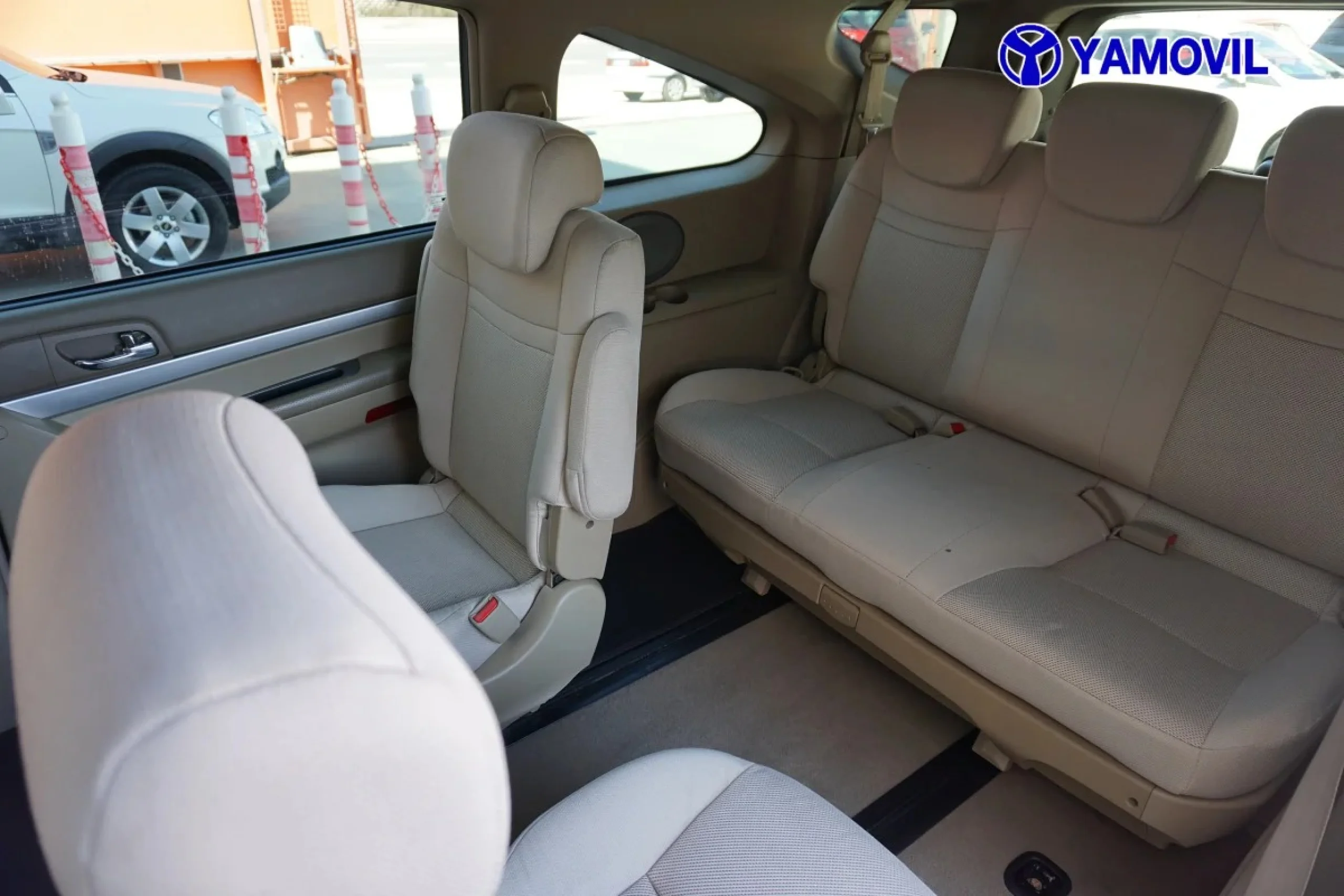SsangYong Rodius 270 Xdi Premium 121 kW (165 CV) - Foto 13