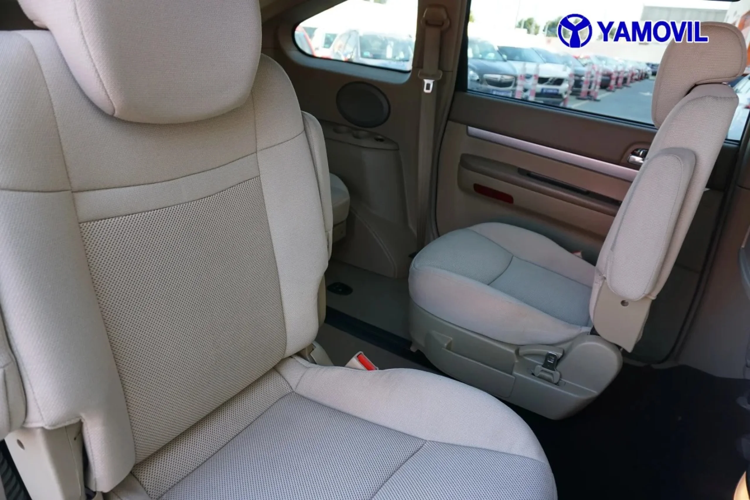 SsangYong Rodius 270 Xdi Premium 121 kW (165 CV) - Foto 17