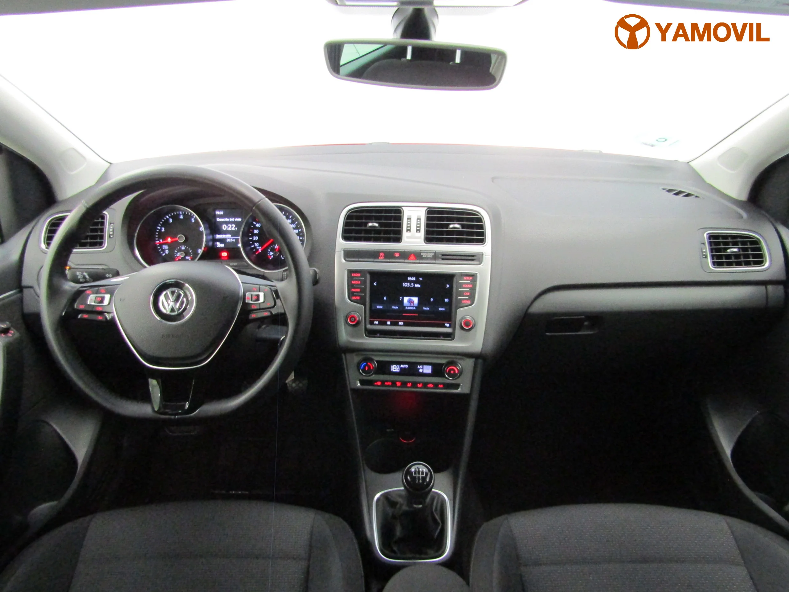 Volkswagen Polo 1.2 TSI SPORT - Foto 12