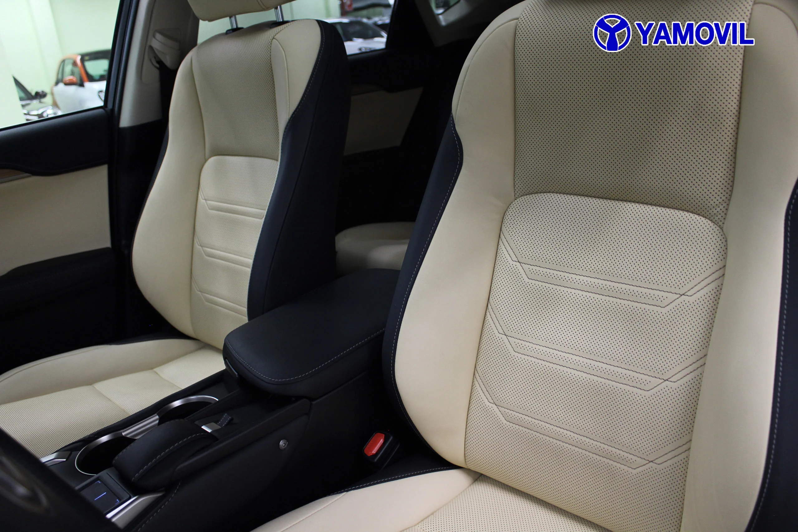 Lexus NX 300h Luxury 4WD 145 kW (197 CV) - Foto 14