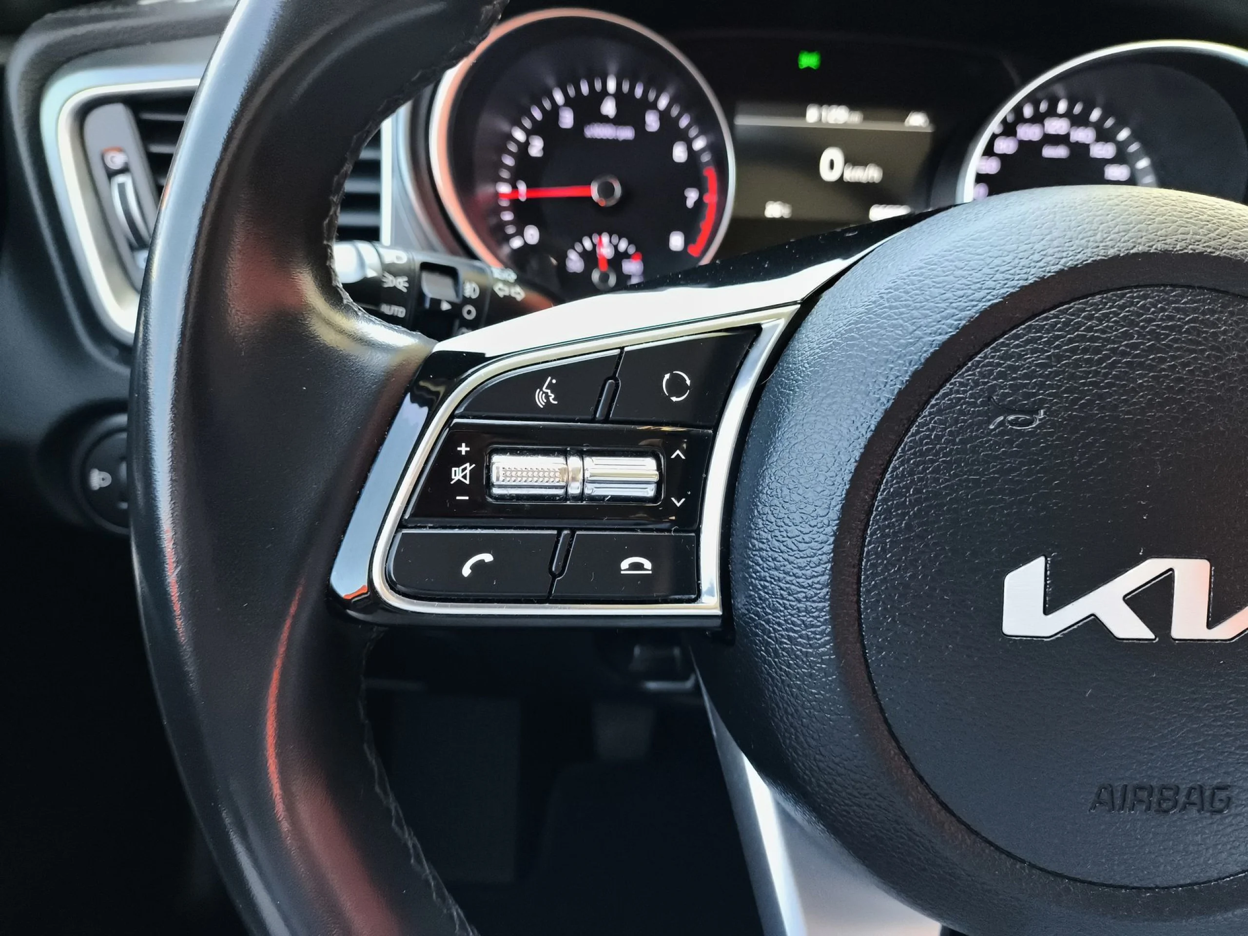 Kia Xceed 1.0 T-GDi Drive 88 kW (120 CV) - Foto 15