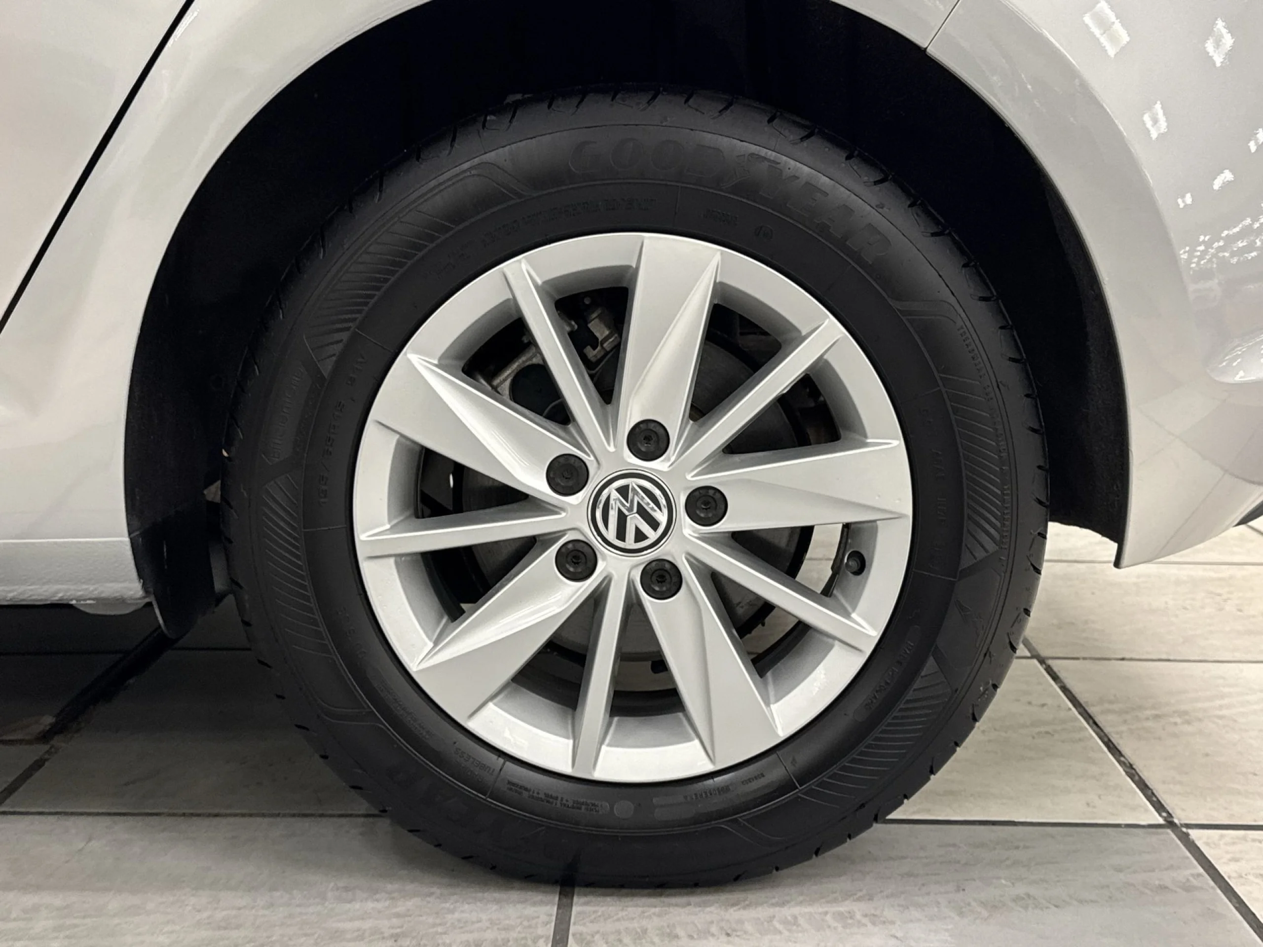 Volkswagen Golf Business 1.6 TDI BMT 81 kW (110 CV) - Foto 7