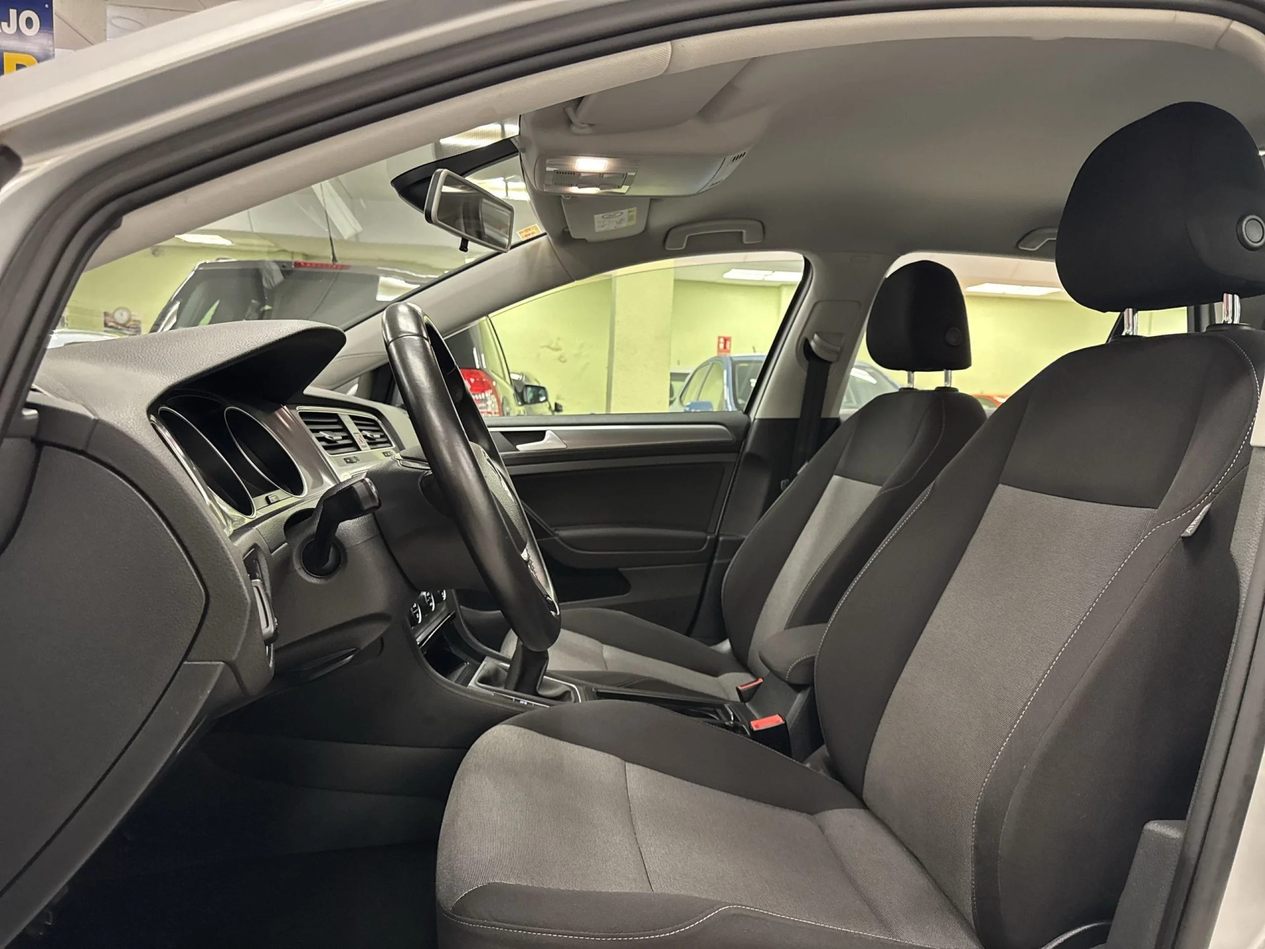 Volkswagen Golf Business 1.6 TDI BMT 81 kW (110 CV) - Foto 8