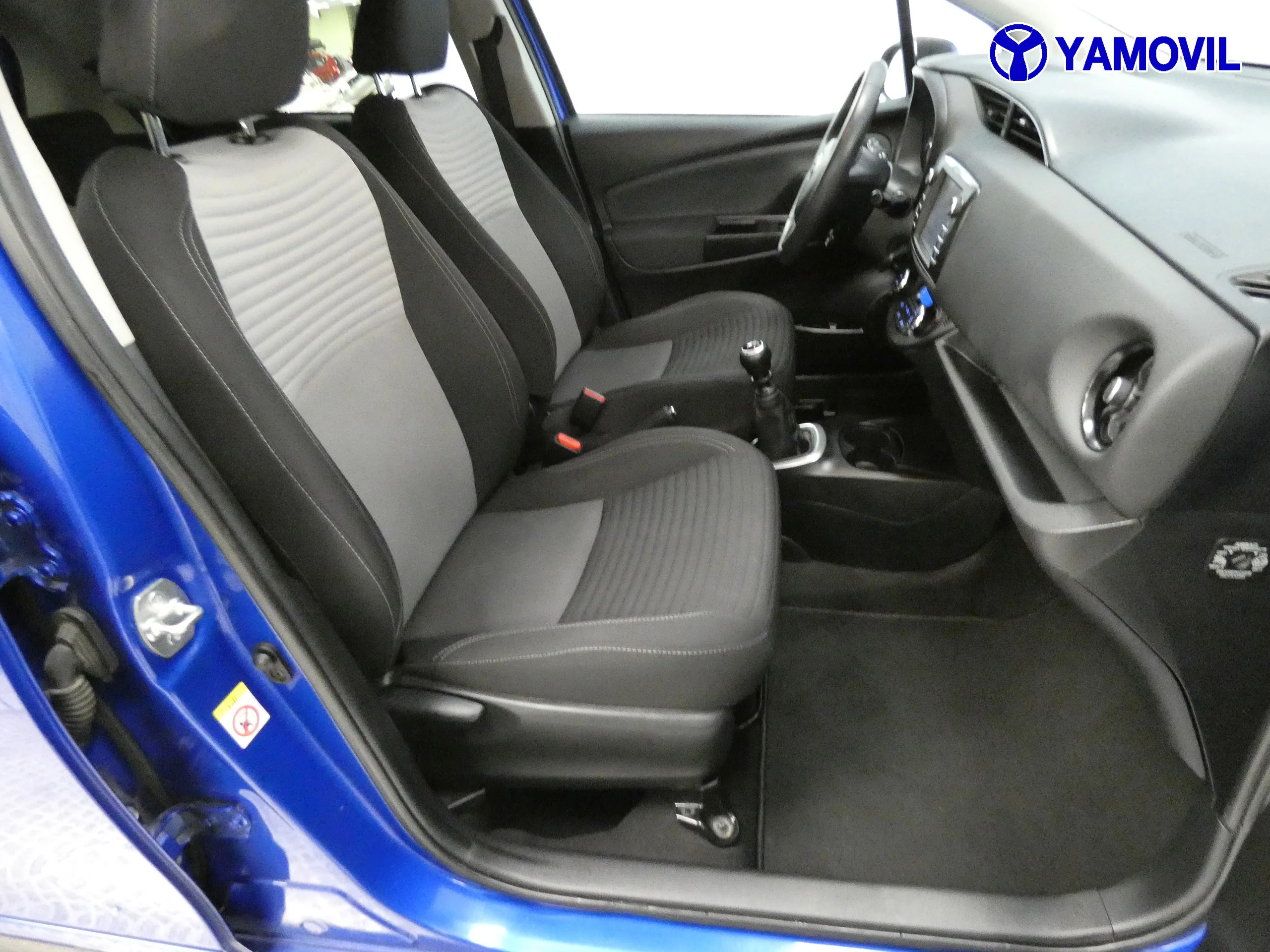 Toyota Yaris 1.5 FEEL  - Foto 17