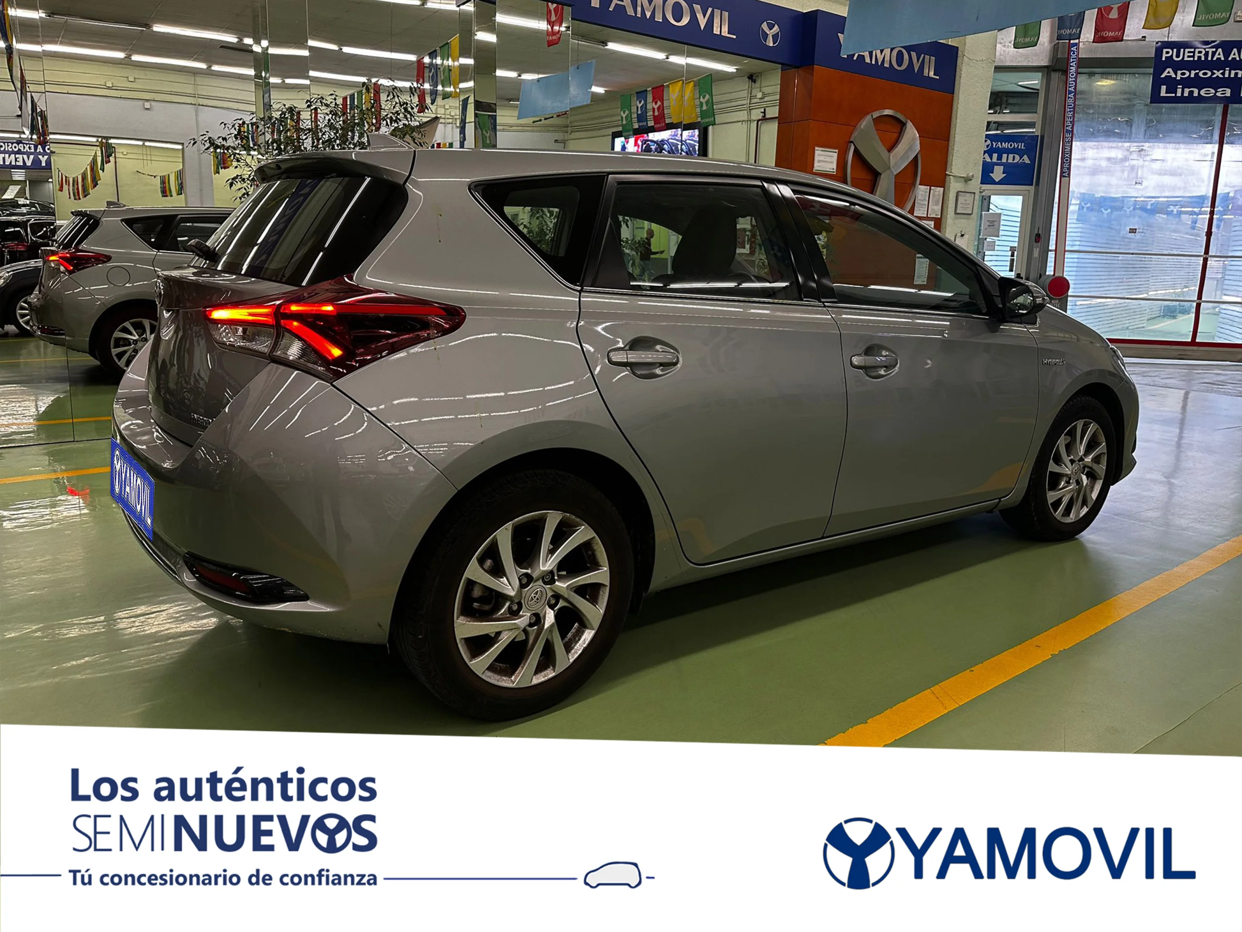 Toyota Auris 1.8 HYBRID ACTIVE 5P - Foto 2