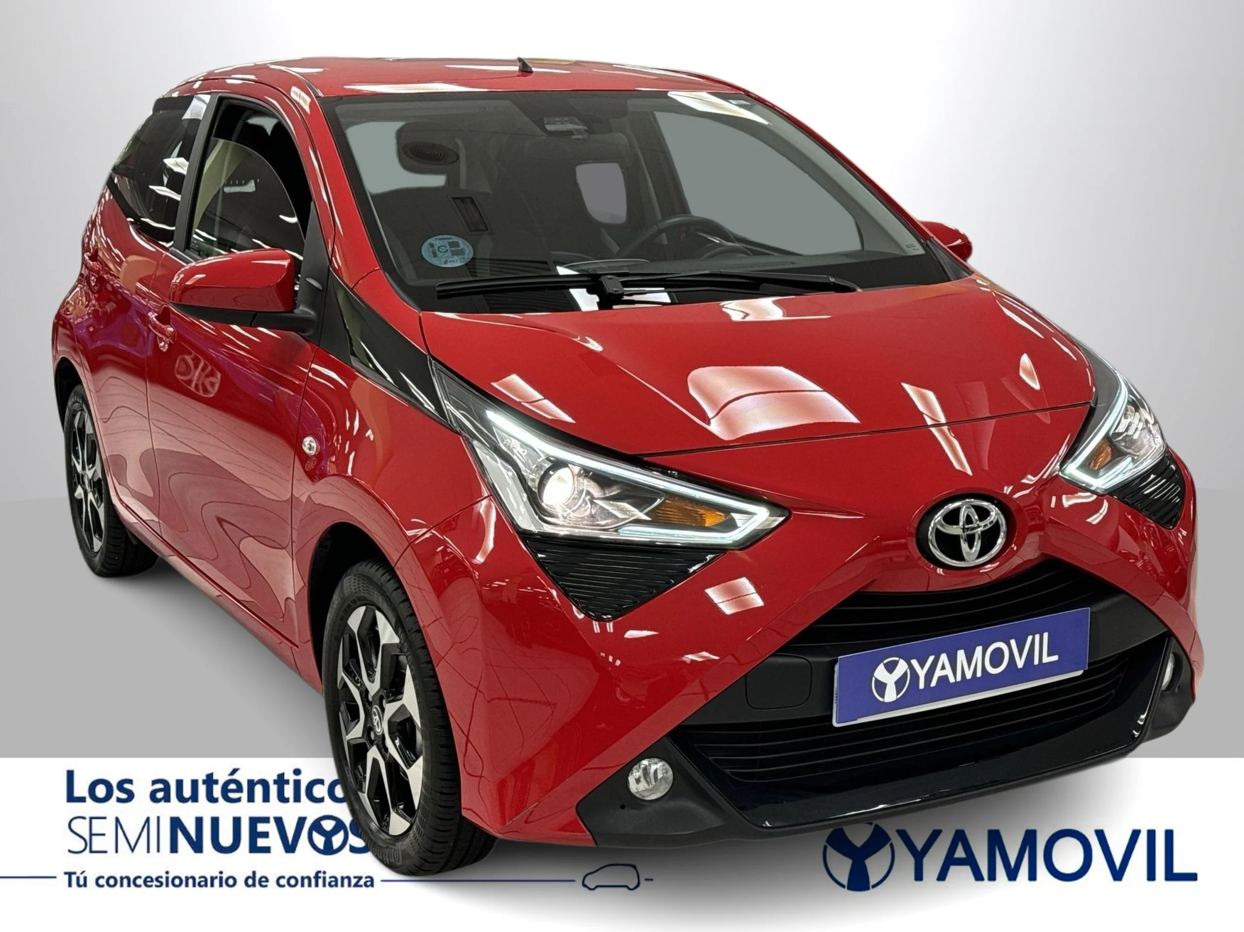 Toyota Aygo 1.0 70 x-play 53 kW (72 CV) - Foto 2