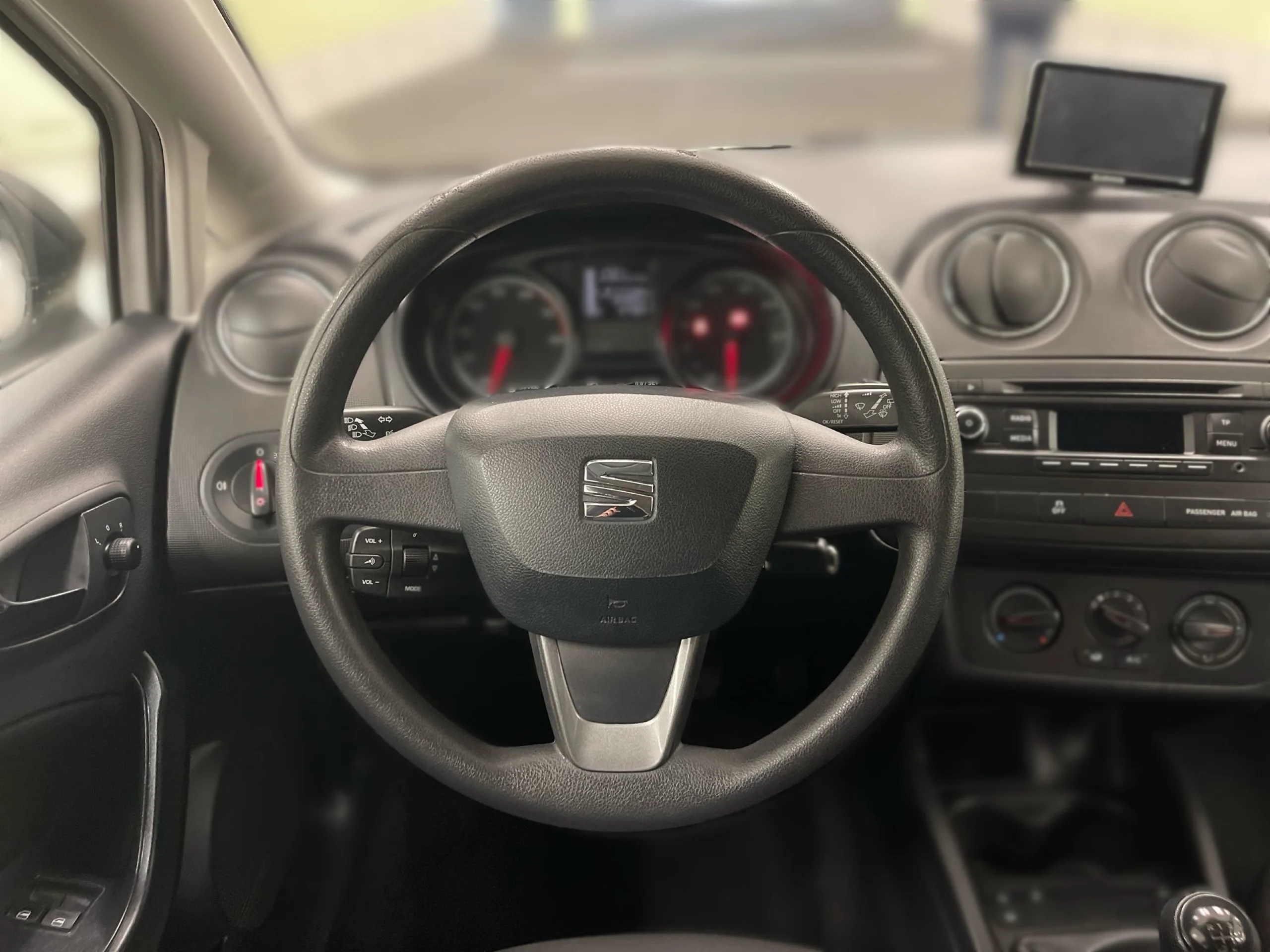 Seat Ibiza 1.2 TSI Reference 63 kW (85 CV) - Foto 10