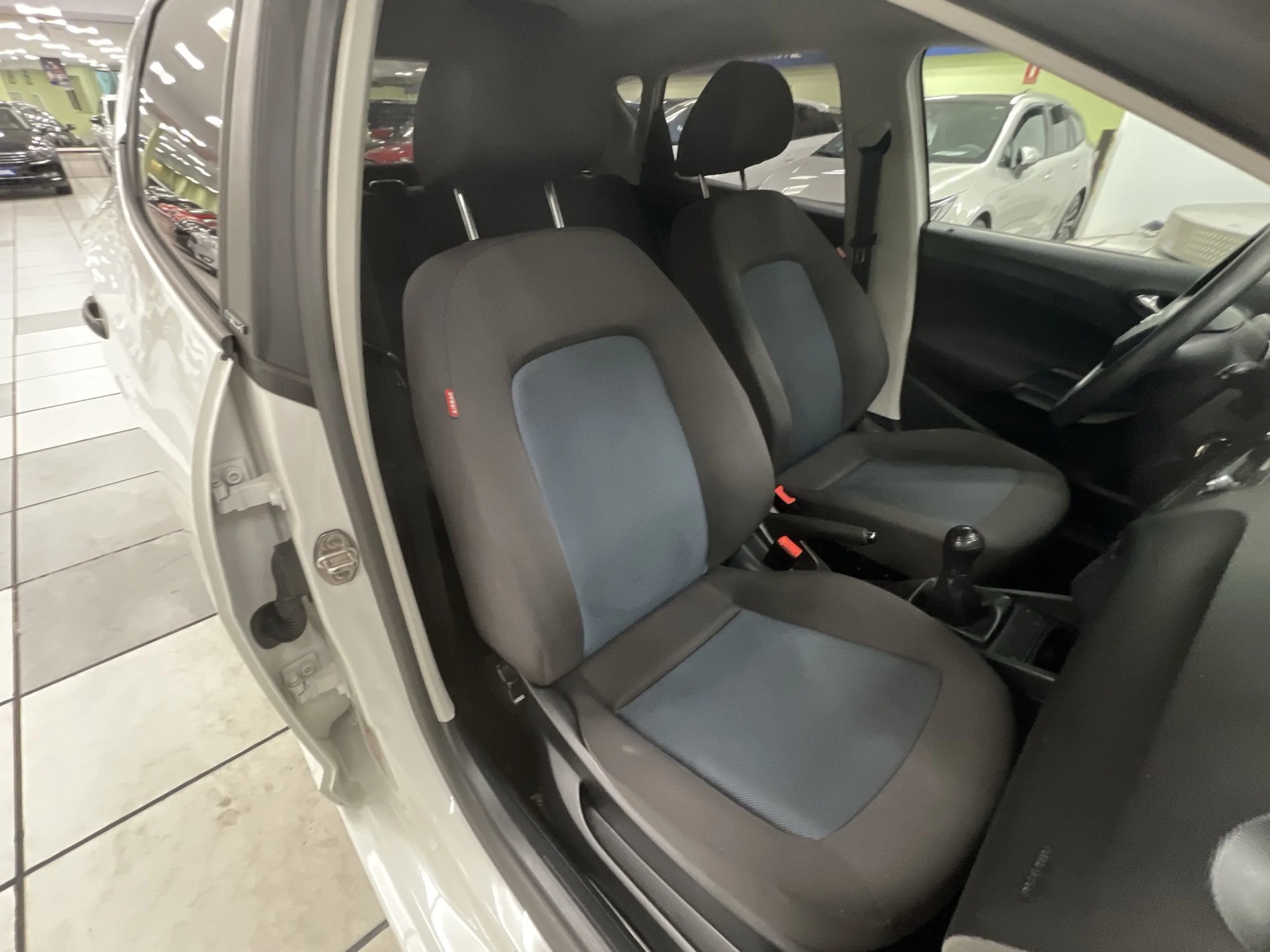 Seat Ibiza 1.2 TSI Reference 63 kW (85 CV) - Foto 18