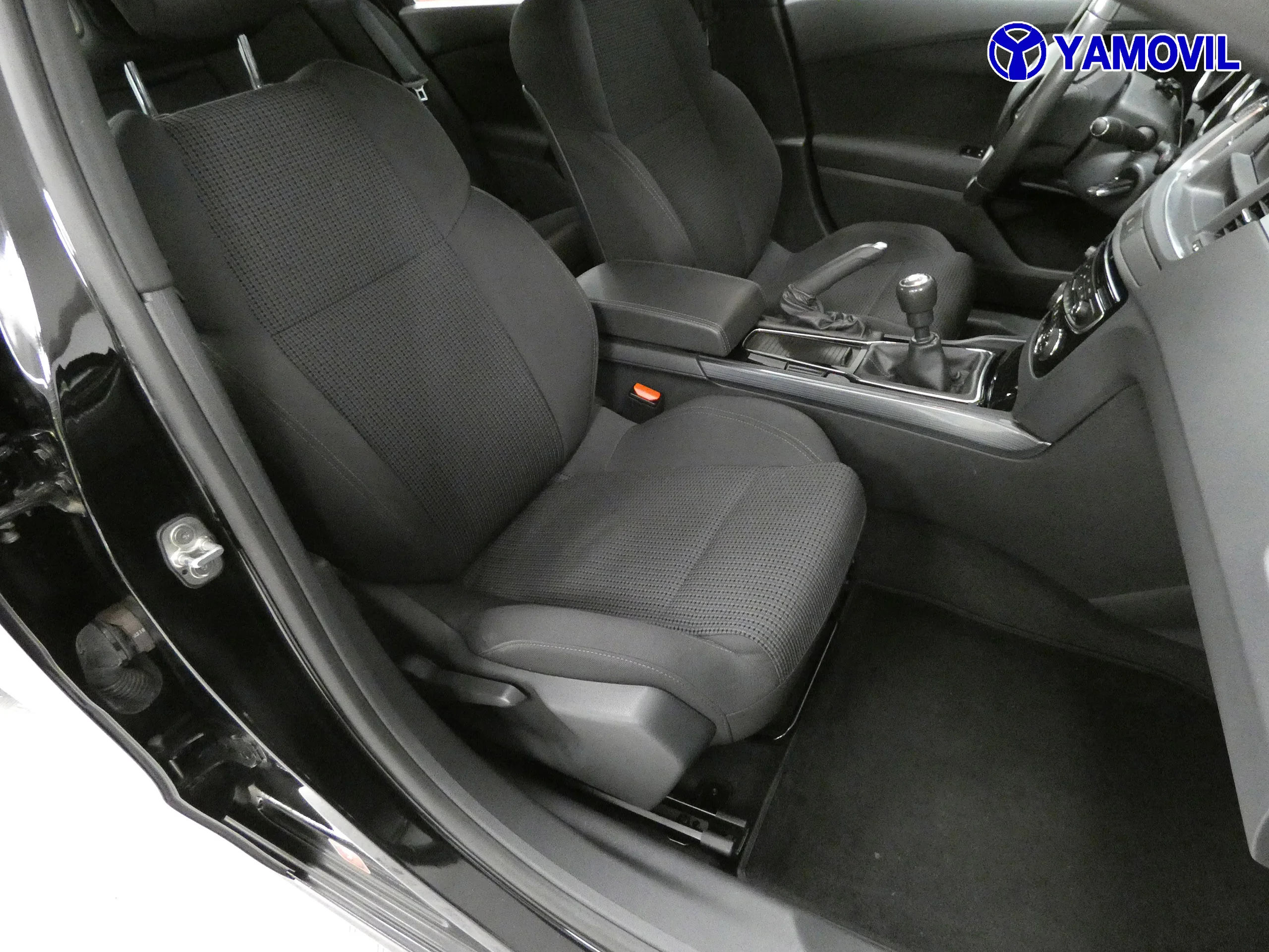 Peugeot 508 ACTIVE 1.6 THP 4P - Foto 16