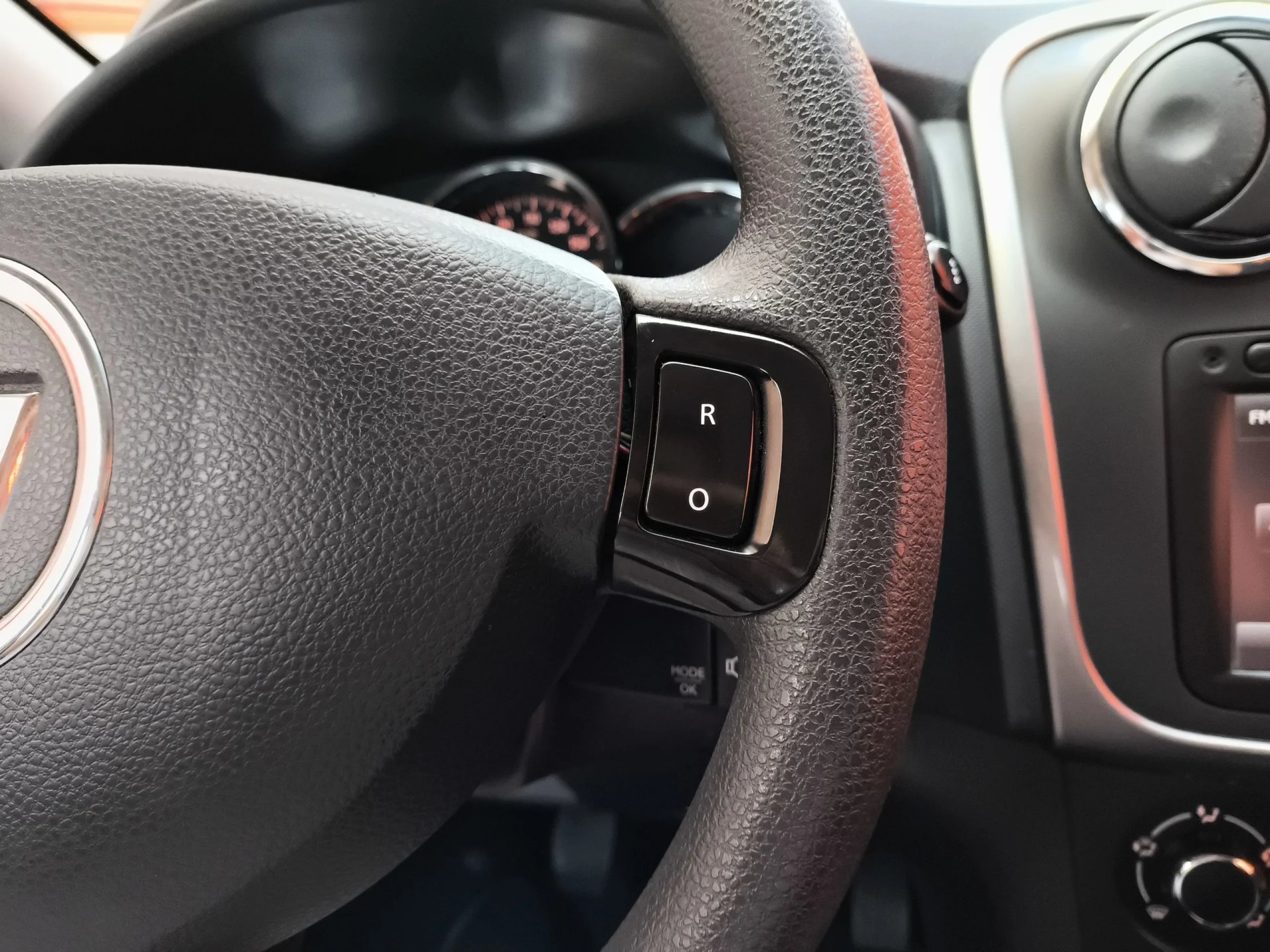 Dacia Sandero Laureate 1.2 55 kW (75 CV) - Foto 14