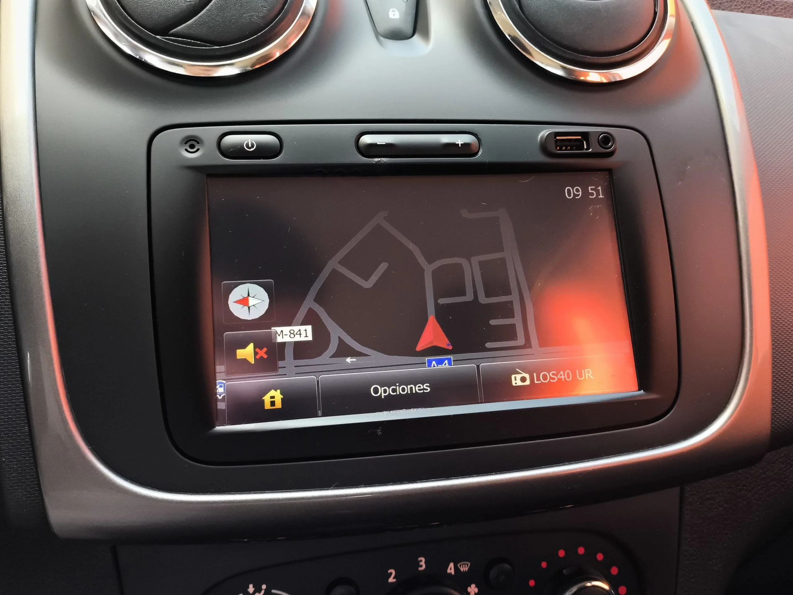 Dacia Sandero Laureate 1.2 55 kW (75 CV) - Foto 19