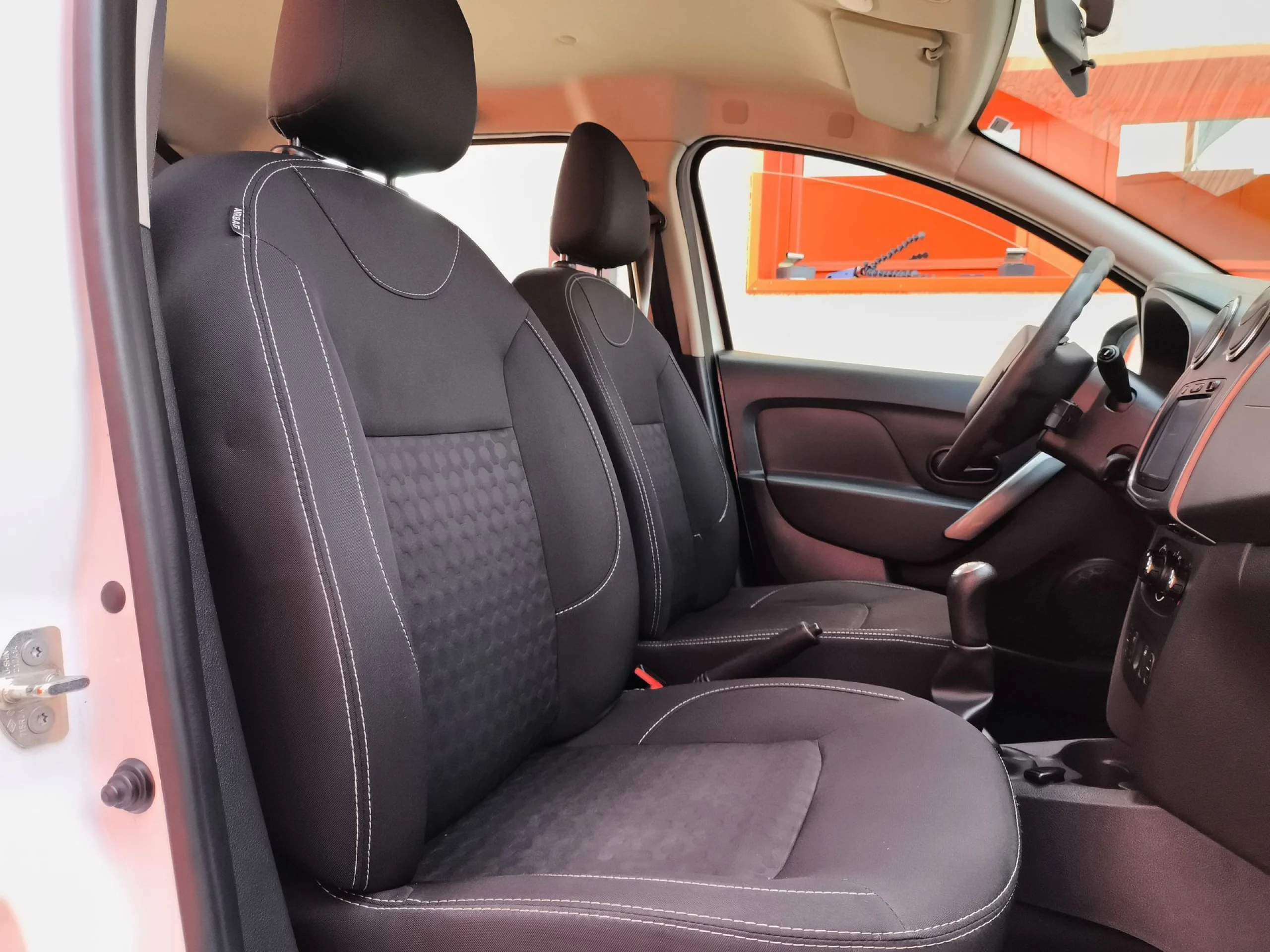 Dacia Sandero Laureate 1.2 55 kW (75 CV) - Foto 26