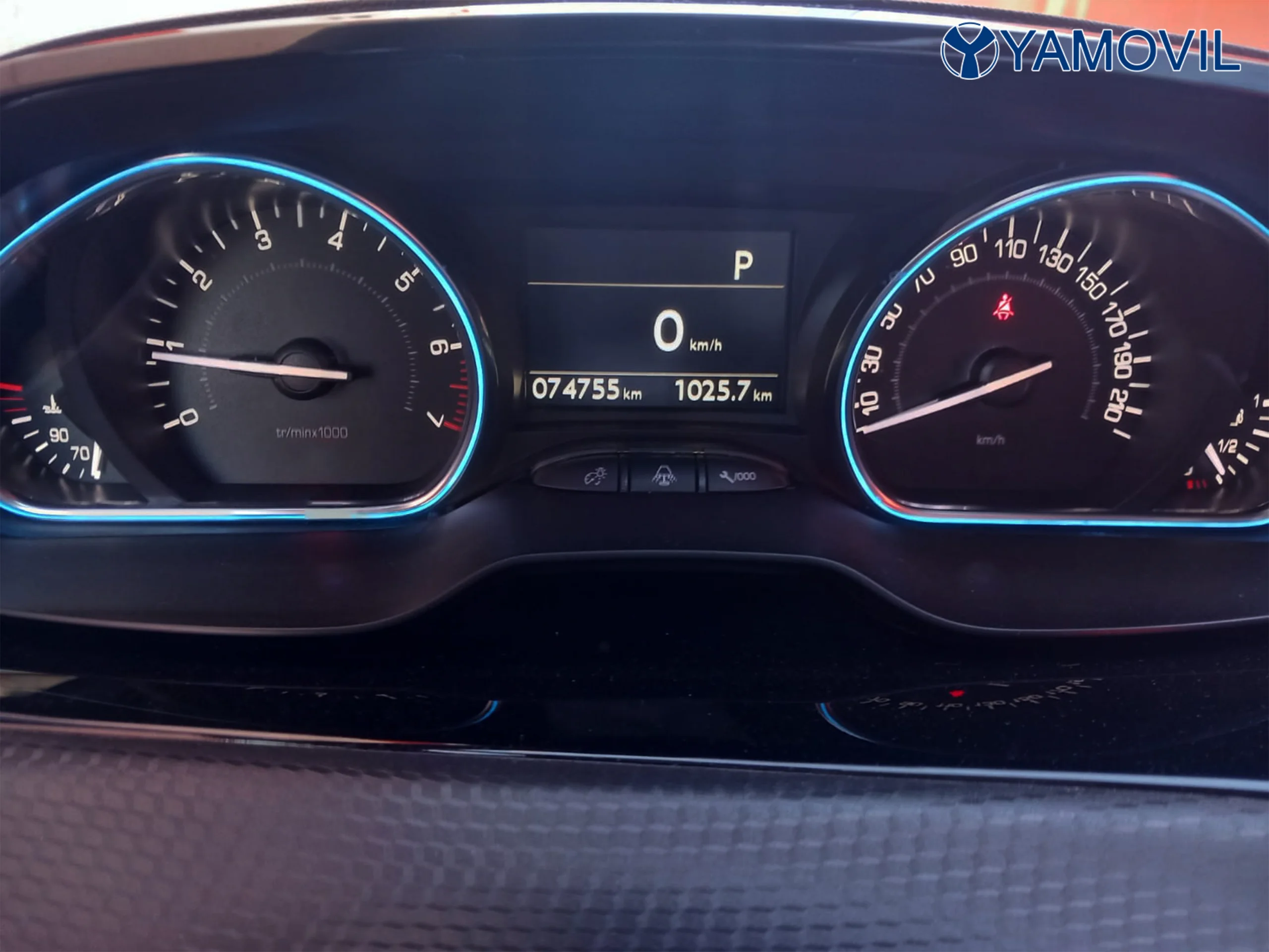 Peugeot 2008 PureTech 110 SANDS Allure EAT6 81 kW (110 CV) - Foto 6