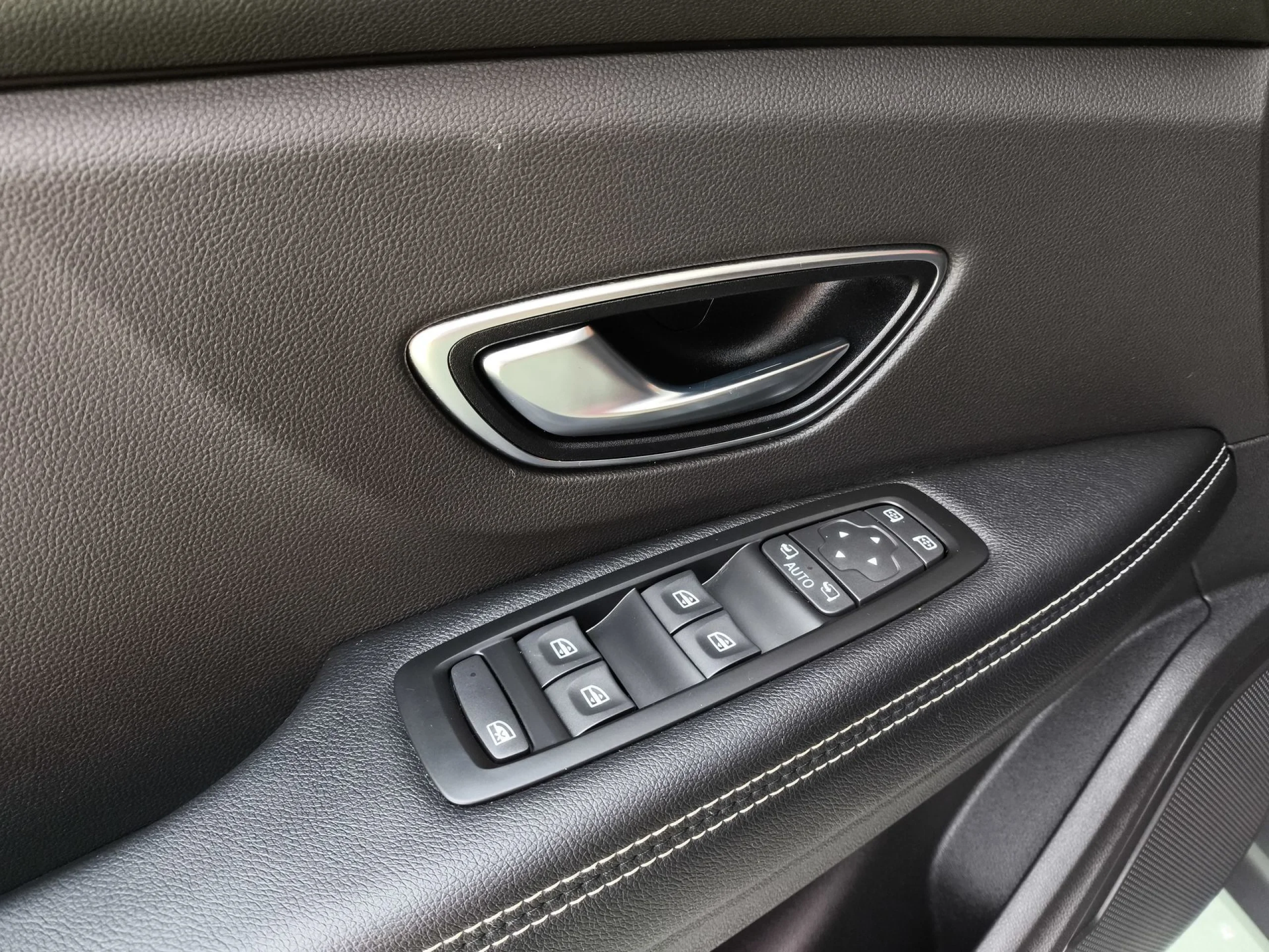 Renault Scenic Zen TCe 103 kW (140 CV) GPF EDC - Foto 10