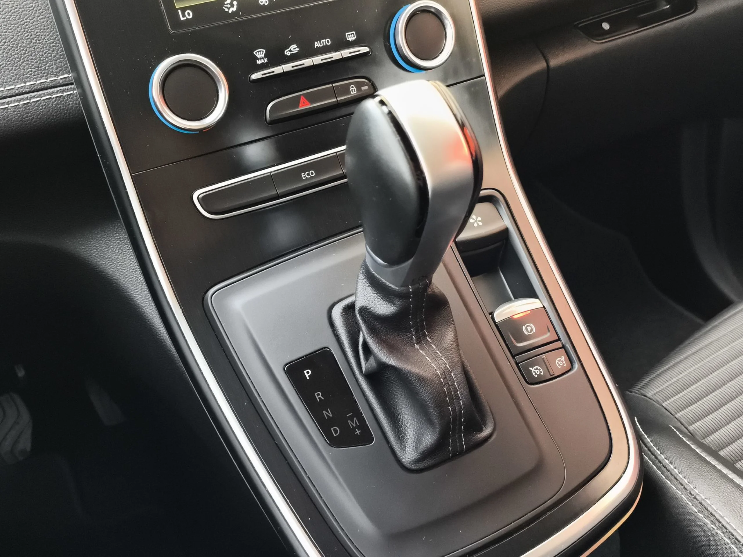 Renault Scenic Zen TCe 103 kW (140 CV) GPF EDC - Foto 22