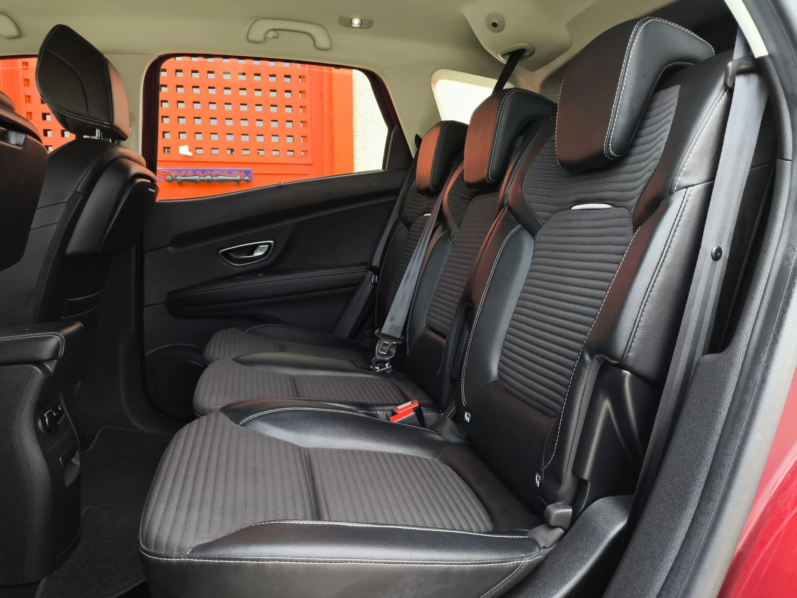 Renault Scenic Zen TCe 103 kW (140 CV) GPF EDC - Foto 23