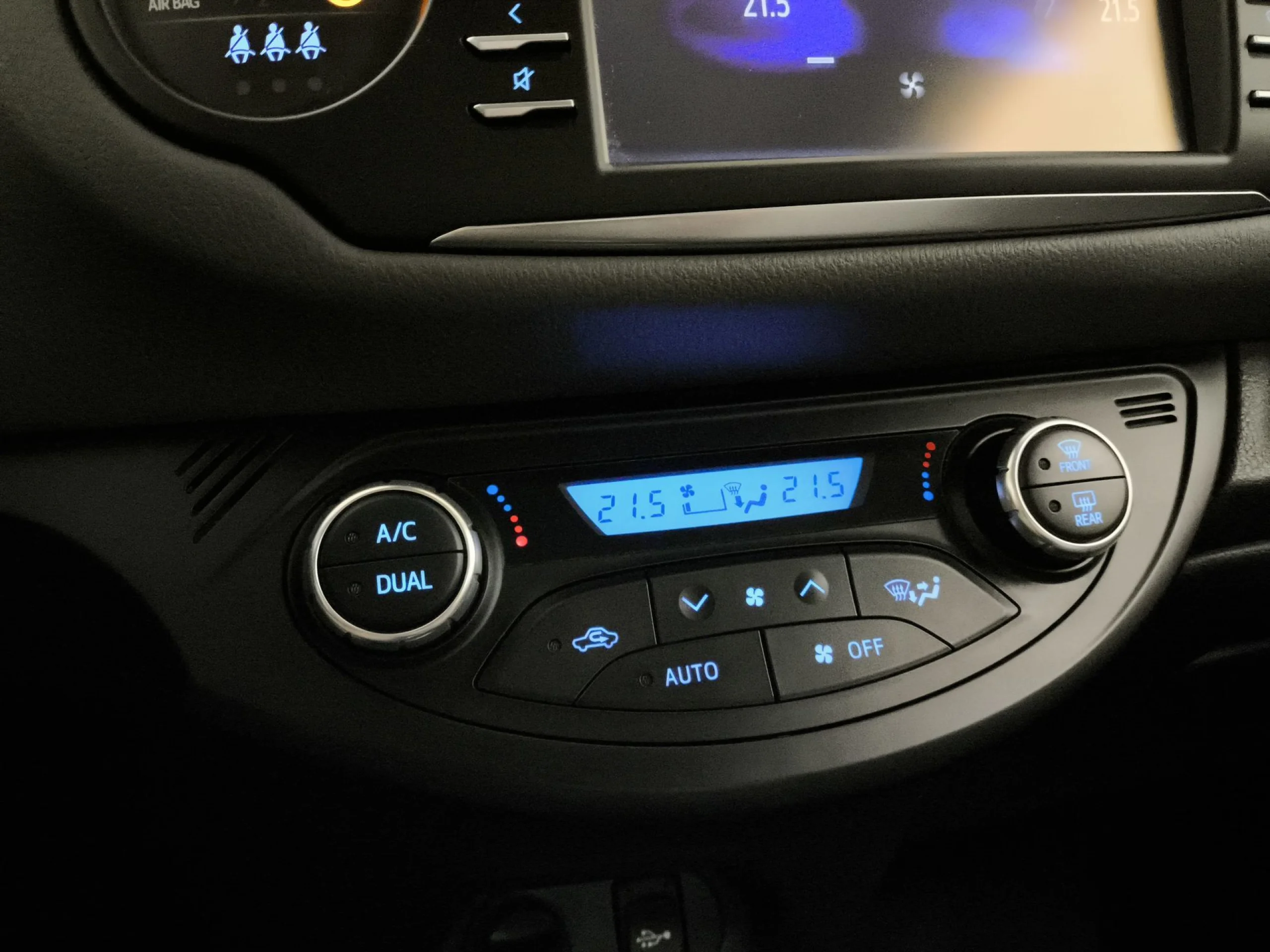 Toyota Yaris 70 Active 51 kW (69 CV) - Foto 18